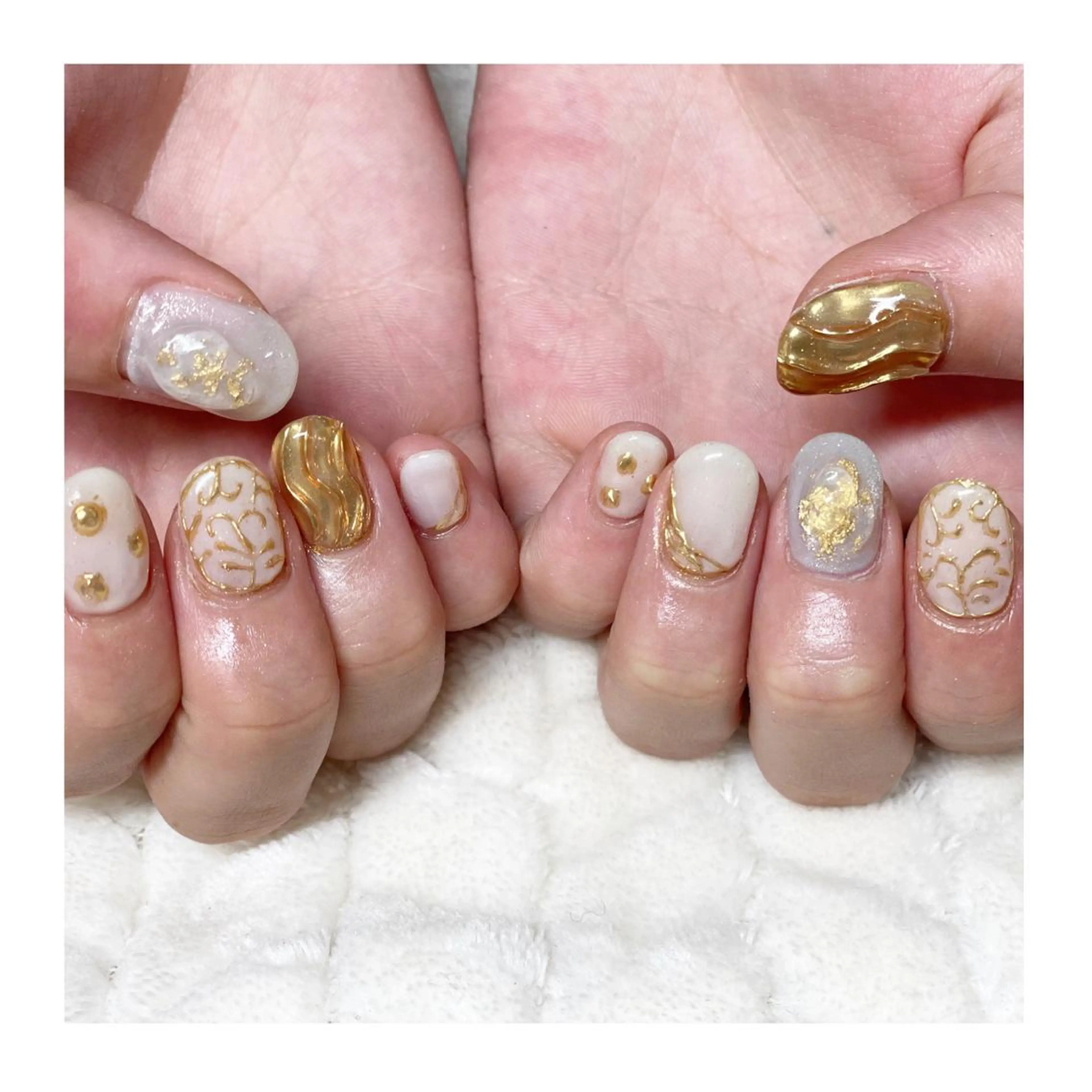 ネイル アートネイル ジェルネイル ゴールド ミラーネイル ニュアンスネイル ハンドネイル LaLa Peach 福岡のマツエク・マツパデザイン
