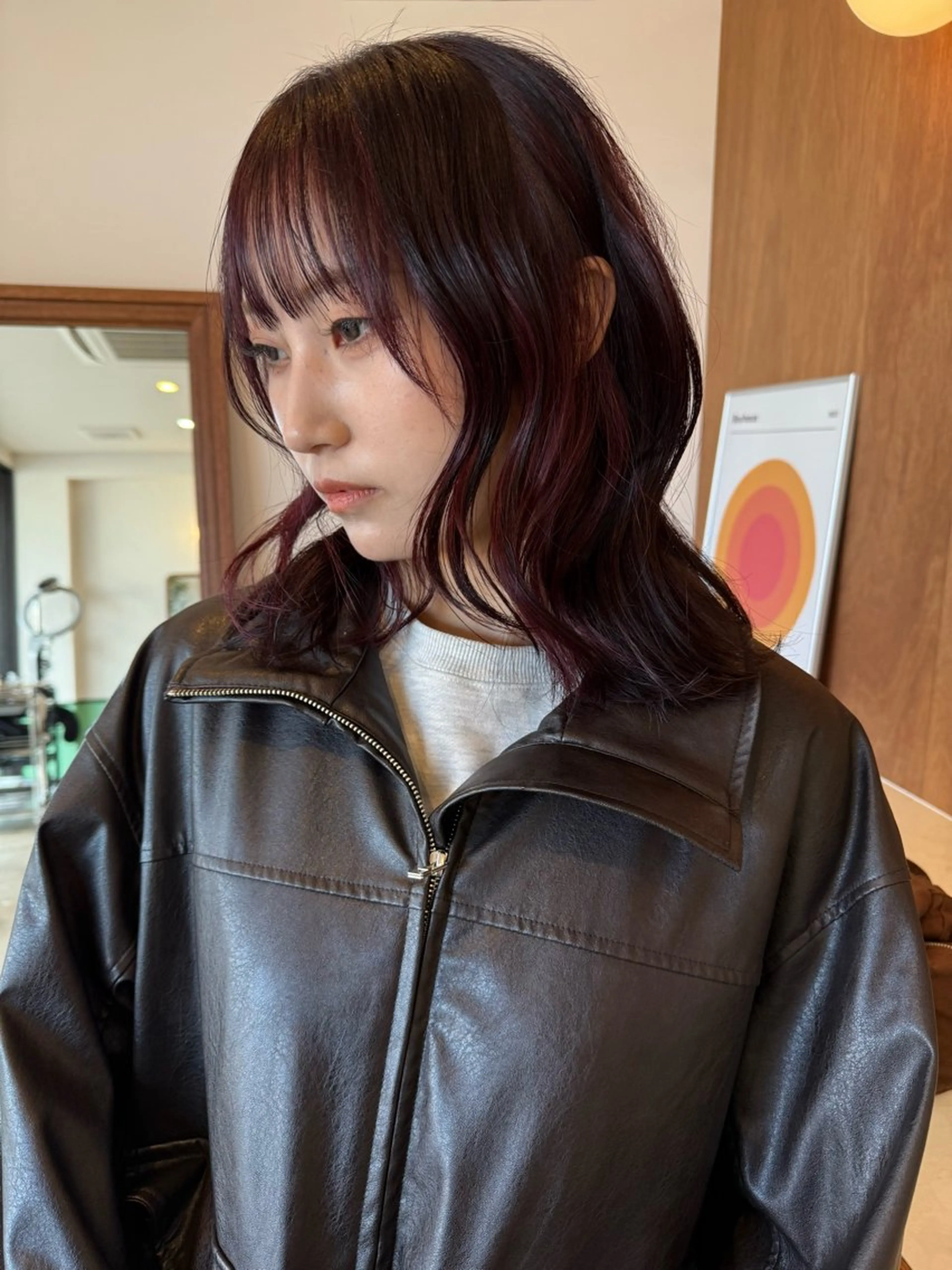 ミディアム カット ヘアカラー 【レイヤー/透明感/ ハイトーン】Rionのヘアスタイル