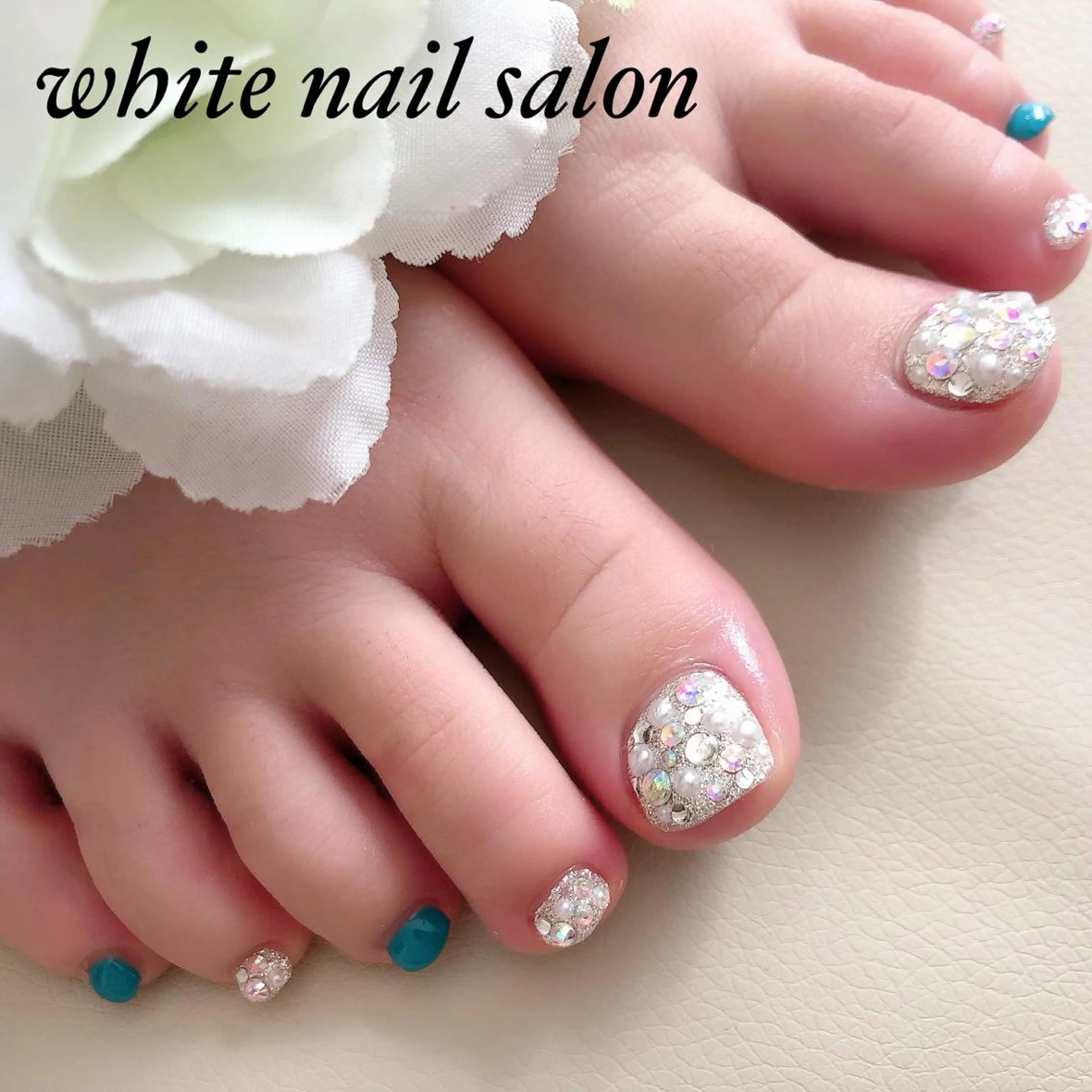 ネイル アートネイル フレンチネイル ジェルネイル ハードジェル 持ち込み フットネイル white nail salonのネイルデザイン