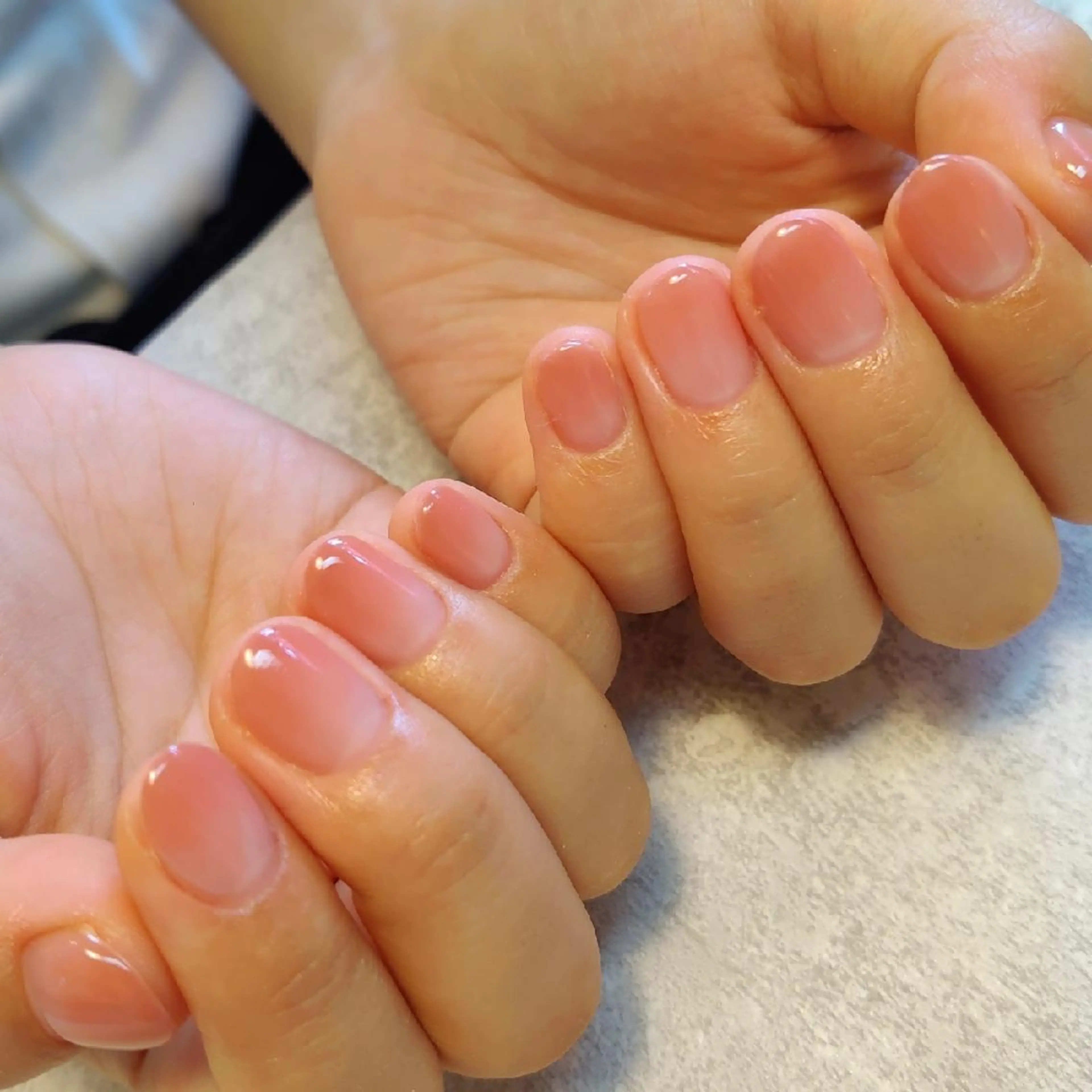 ネイル グラデーション ハンドネイル ジェヌインネイル 河内のネイルデザイン