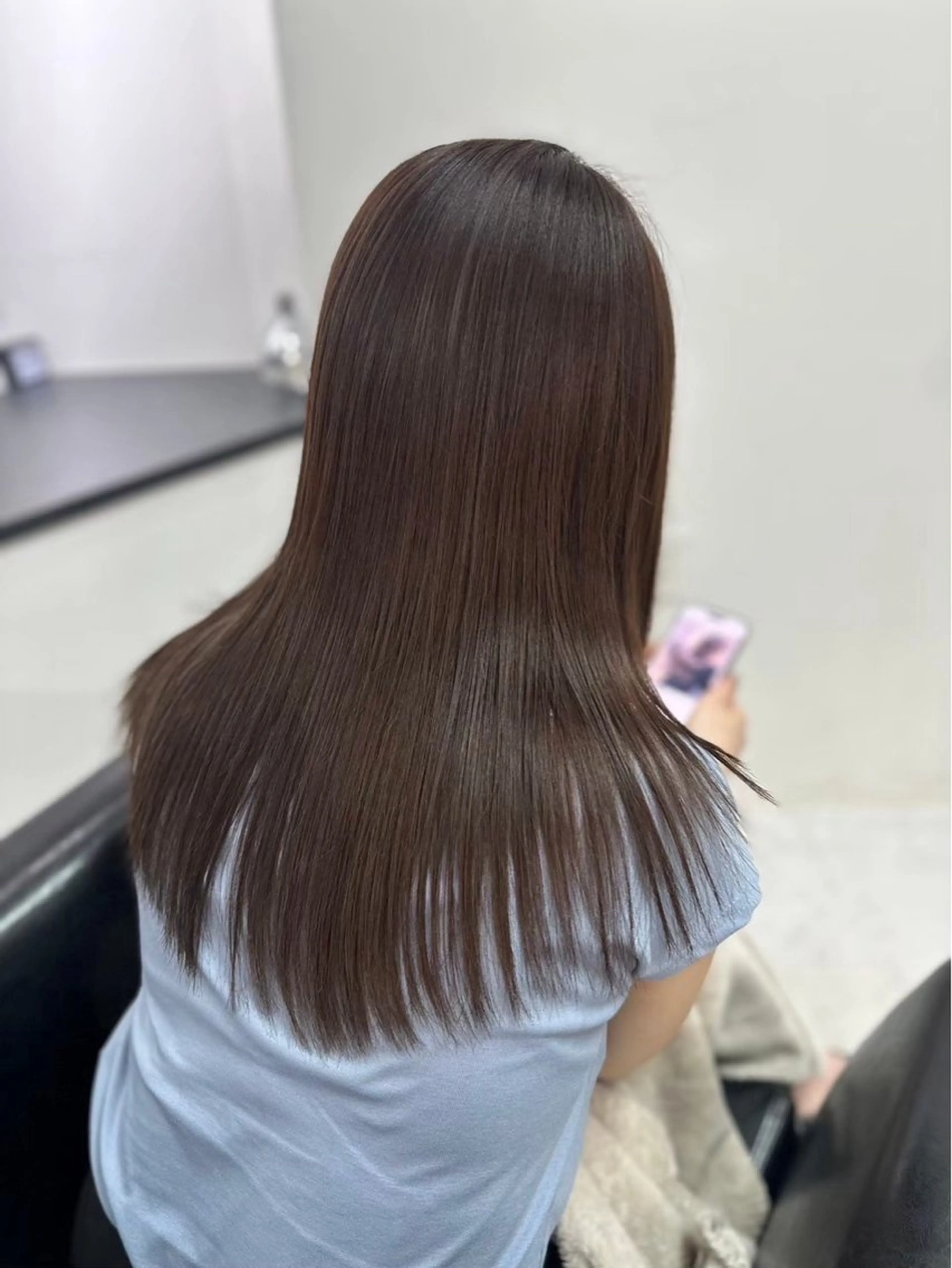 セミロング 縮毛矯正 ハイトーンカラー / kureaのヘアスタイル