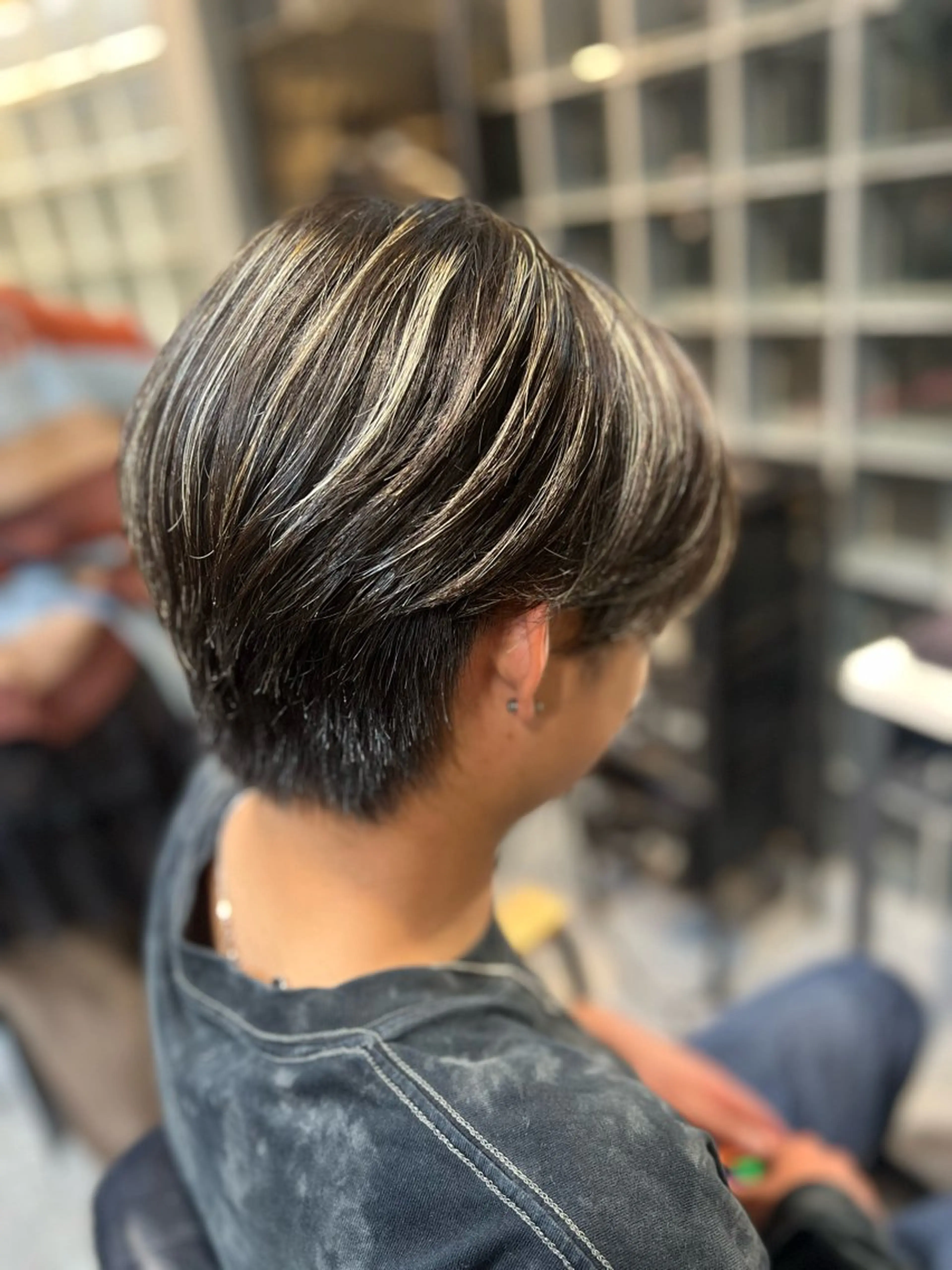 ショート メンズ 🫐ハイトーンカラー RIRIKA🌻のヘアスタイル