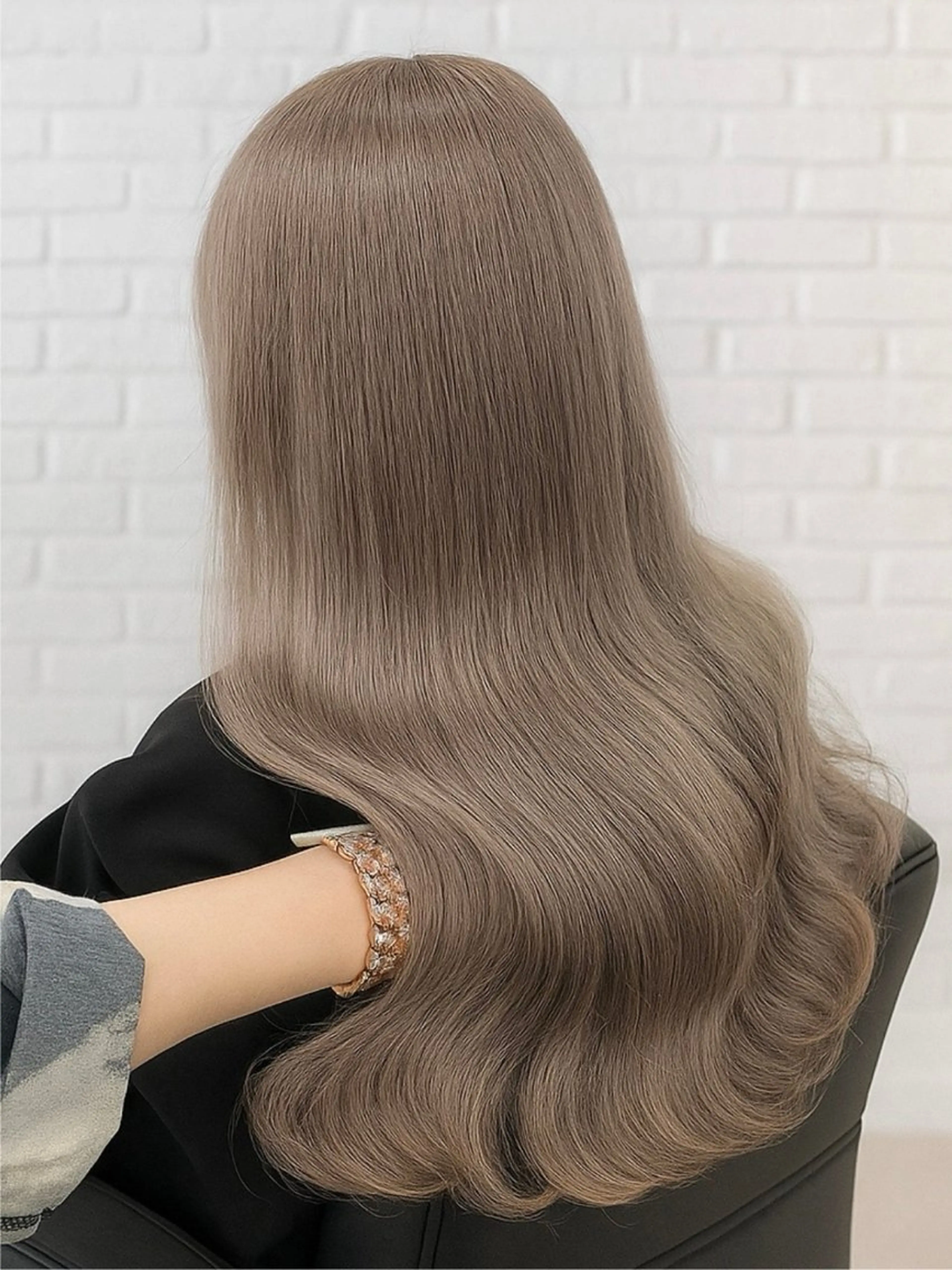 カラー カット ヘアカラー パーマ 縮毛矯正 トリートメント ヘッドスパ 艶髪レイヤーの王 また復活の大澤竜馬のヘアスタイル