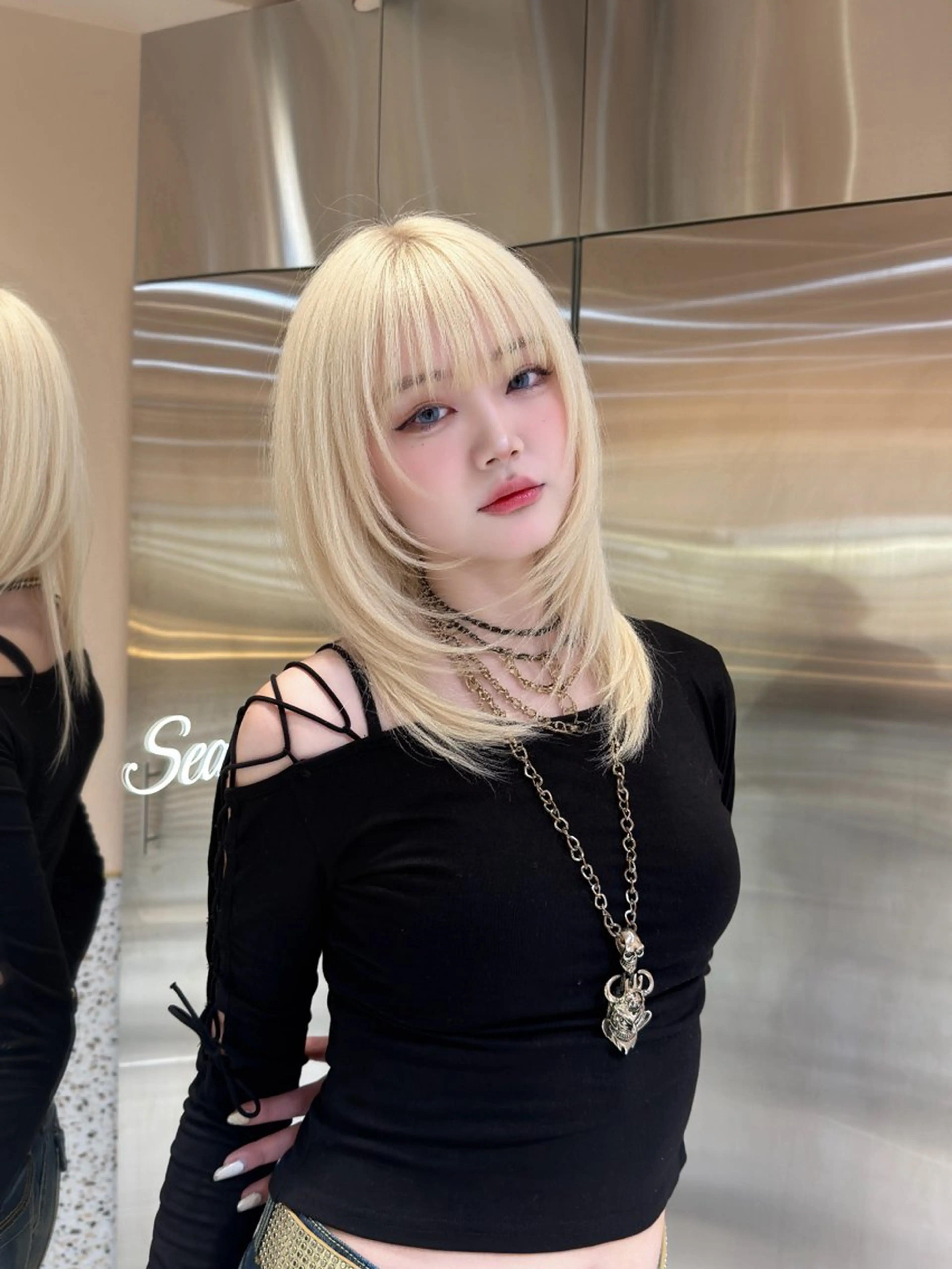 ロング カラー 透明感カラー 韓国風ヘア レイヤーカット 小顔カット カット ヘアカラー トリートメント 今っぽレイヤーカット グレージュ/リョウヤのヘアスタイル