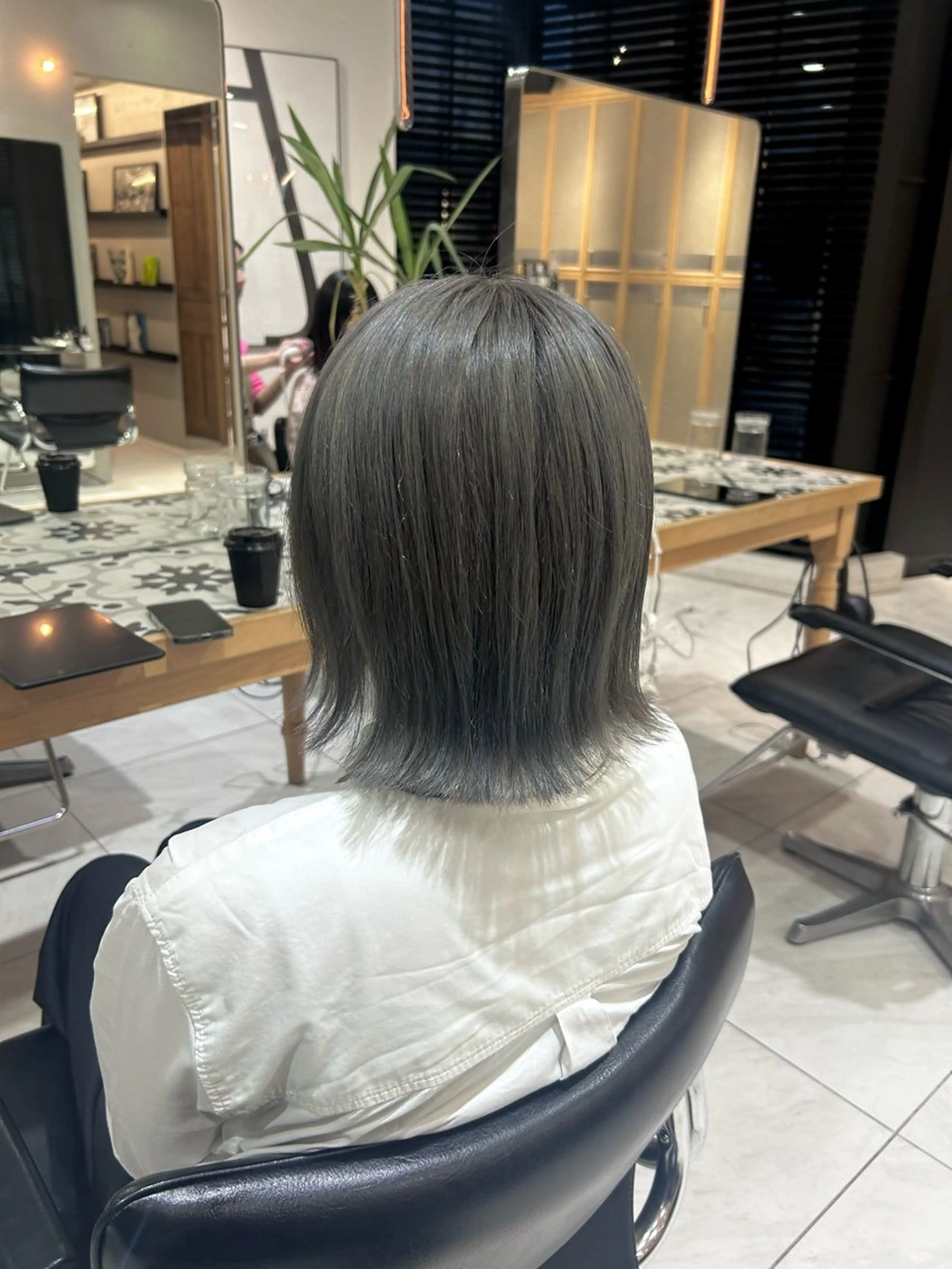 カラー ベージュカラー ホワイトベージュ カット ヘアカラー トリートメント ヘッドスパ ヘアセット miko🪽地毛風/ ハイトーン/レイヤーのヘアスタイル