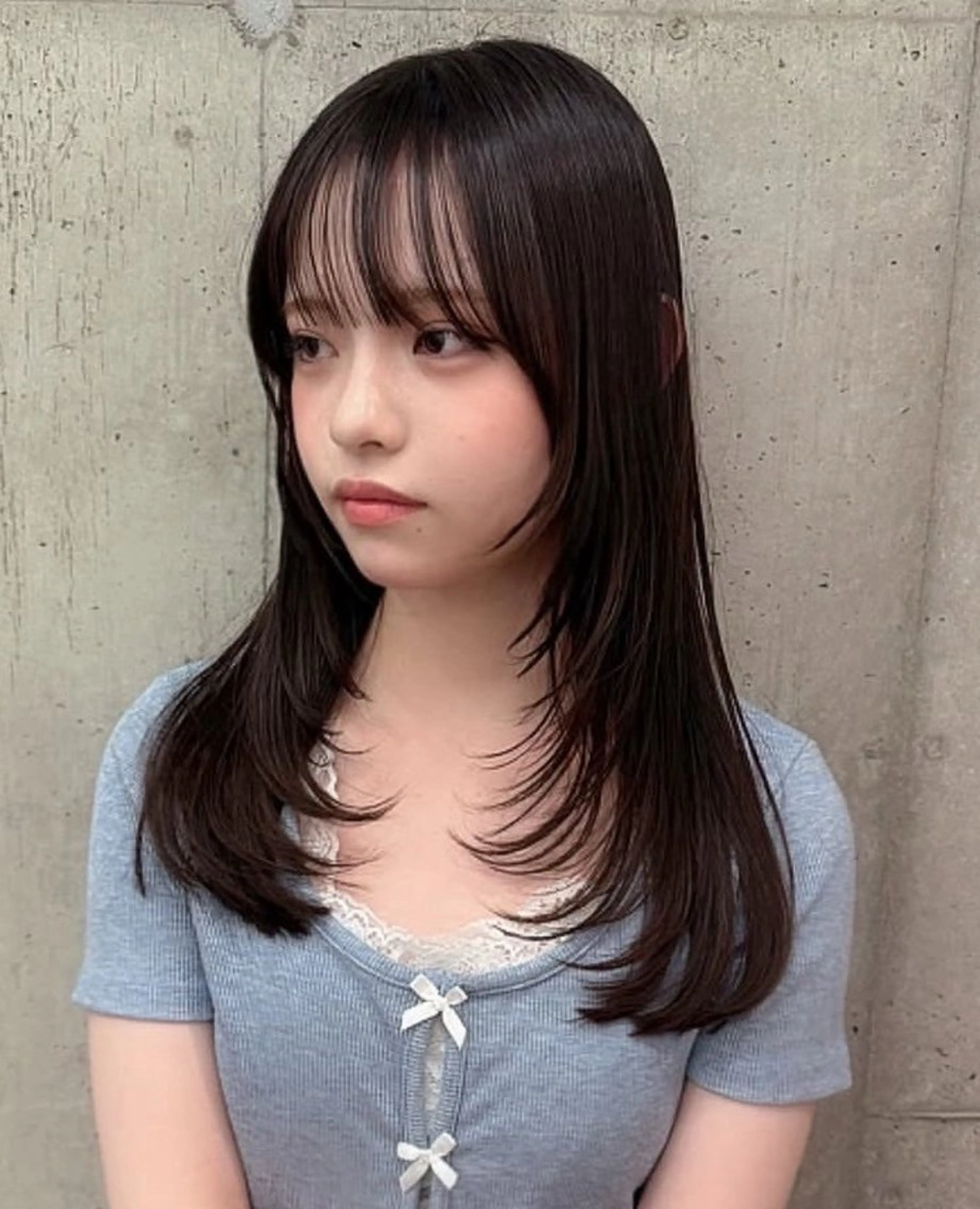 ロング カラー ヘアアレンジ ブリーチ ダブルカラー イヤリングカラー イルミナカラー ブリーチなしカラー 立川レイヤー 透明感カラーaoiのヘアスタイル