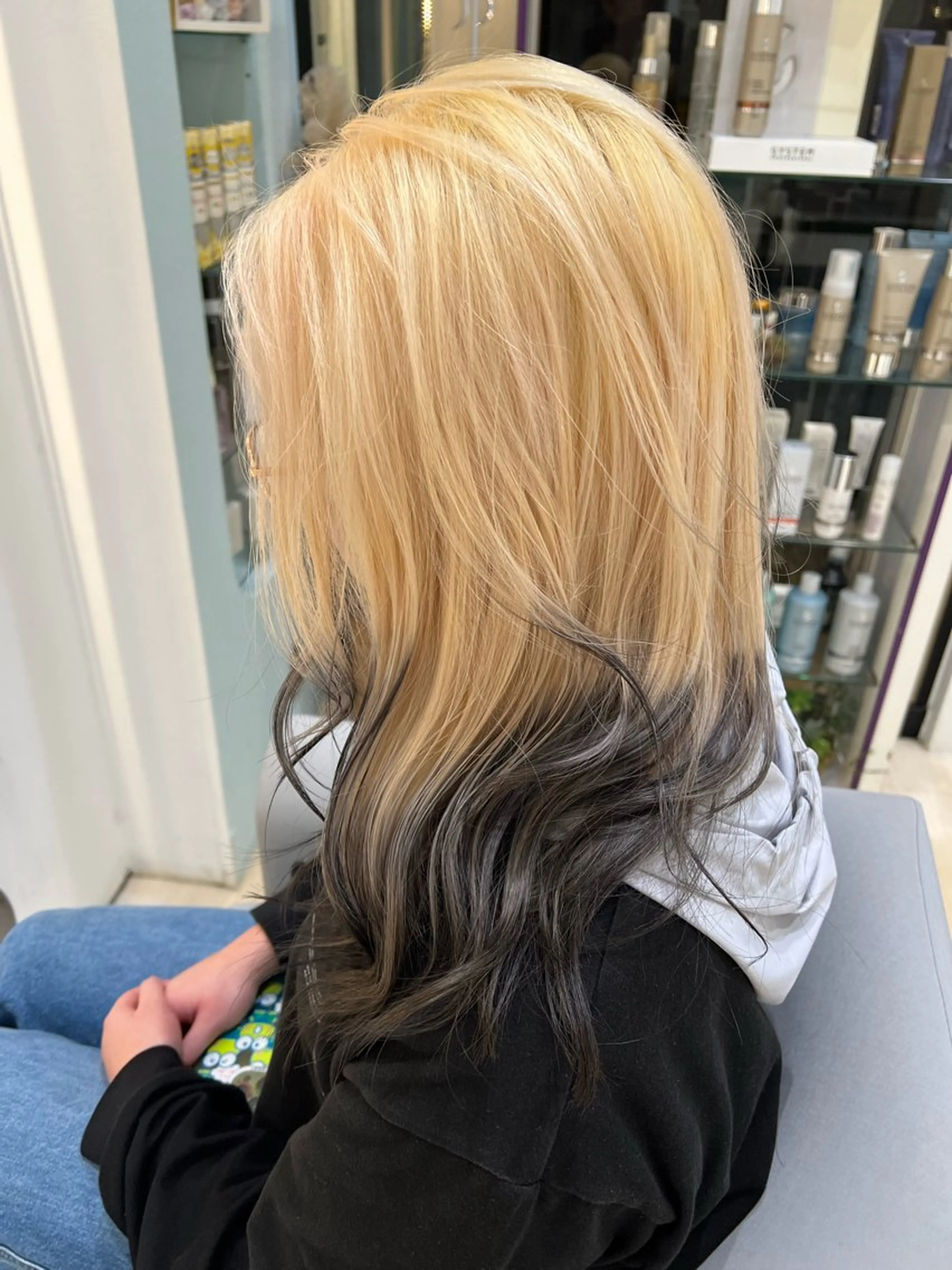 ミディアム カラー パーマ ヘアアレンジ メンズ ヘアカラー トリートメント 堀井 凌平のヘアスタイル