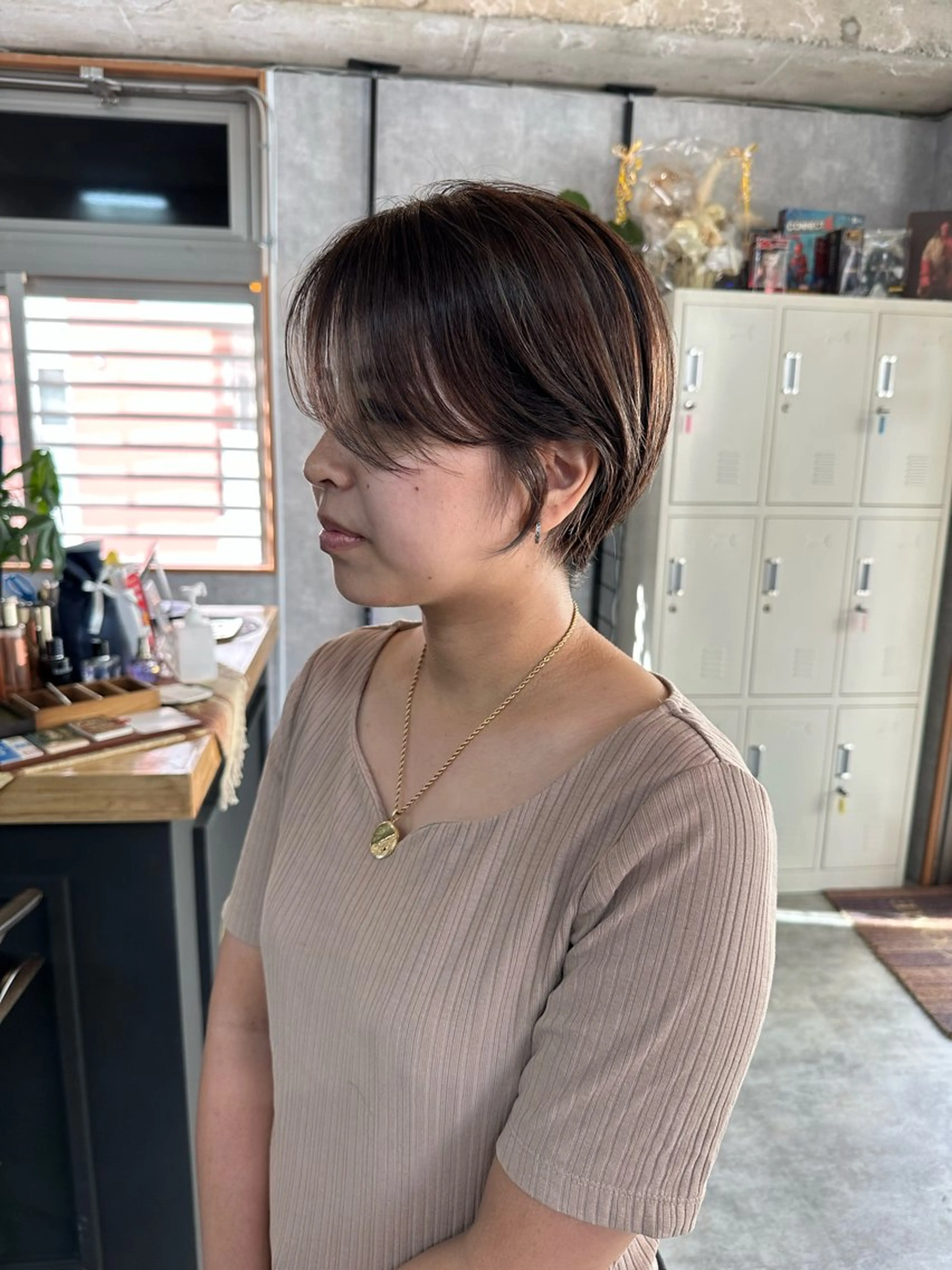 ショート 切りっぱなしボブ ショートボブ ハンサムショート 丸みショート ボブ モテ髪/ボブ/ショー ト/アダチフウトのヘアスタイル