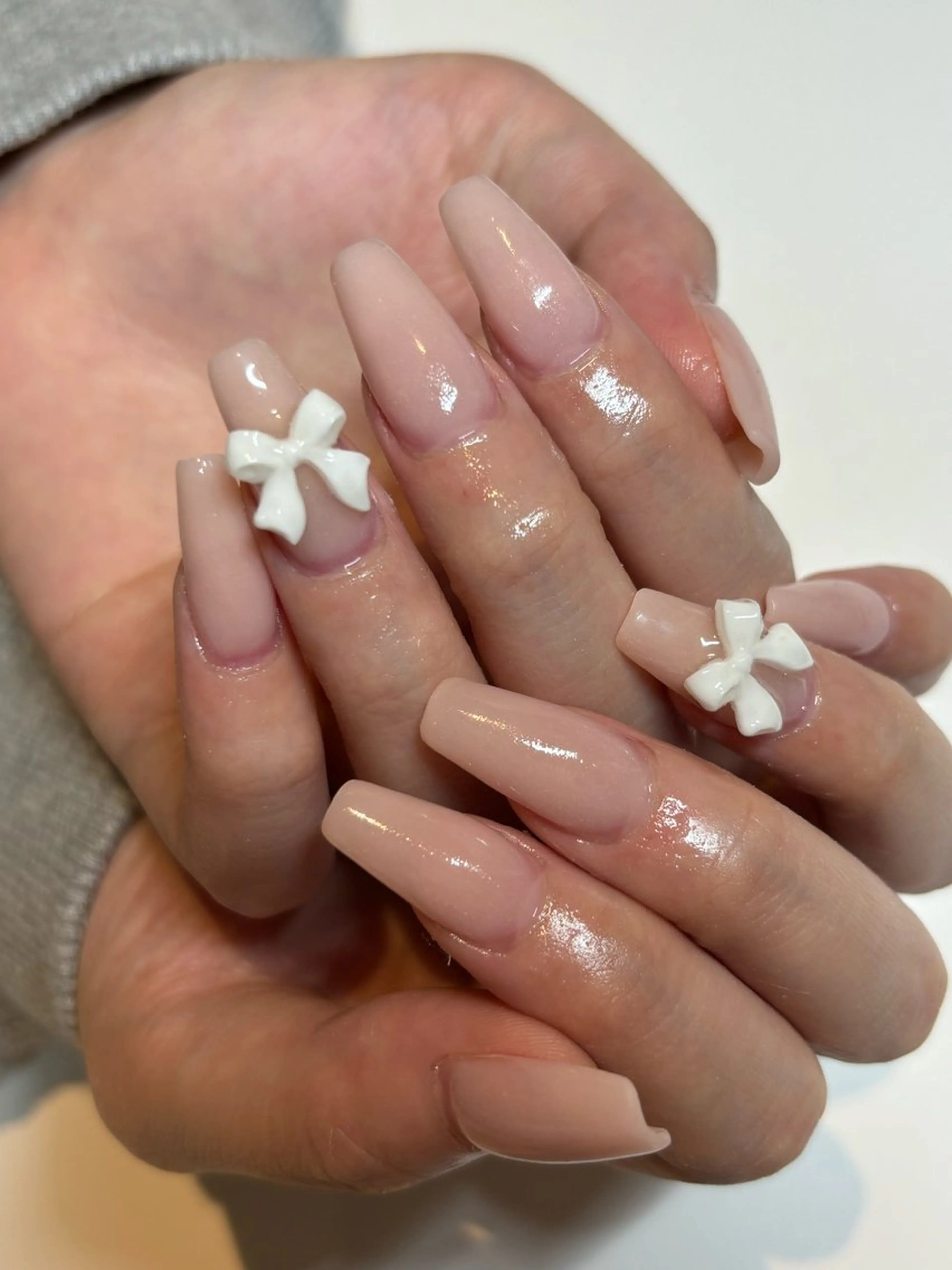 ネイル ワンカラーネイル リボン シンプルネイル kajitani yukinaのネイルデザイン