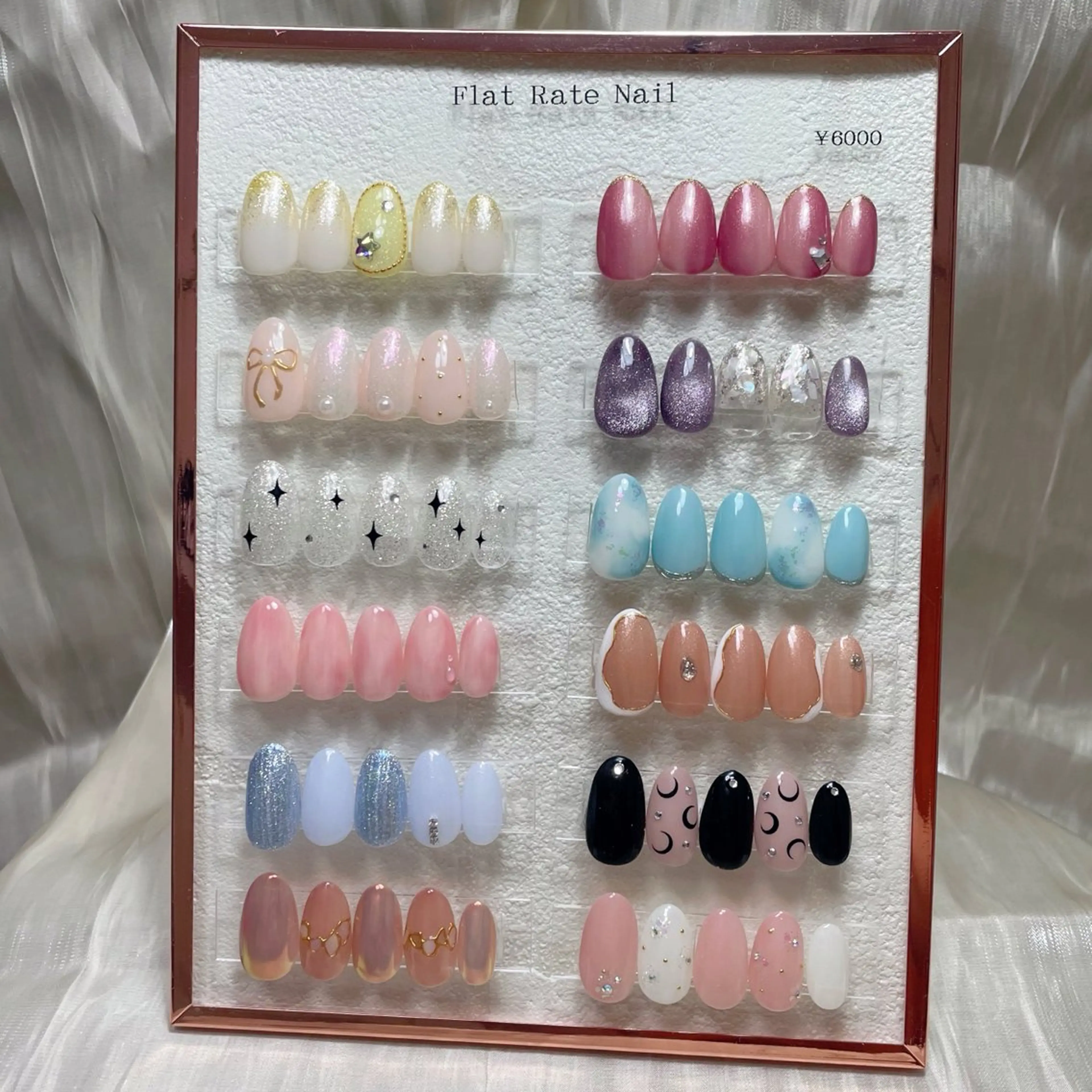 ネイル ハンドネイル nailroom DIASOMNIAのネイルデザイン