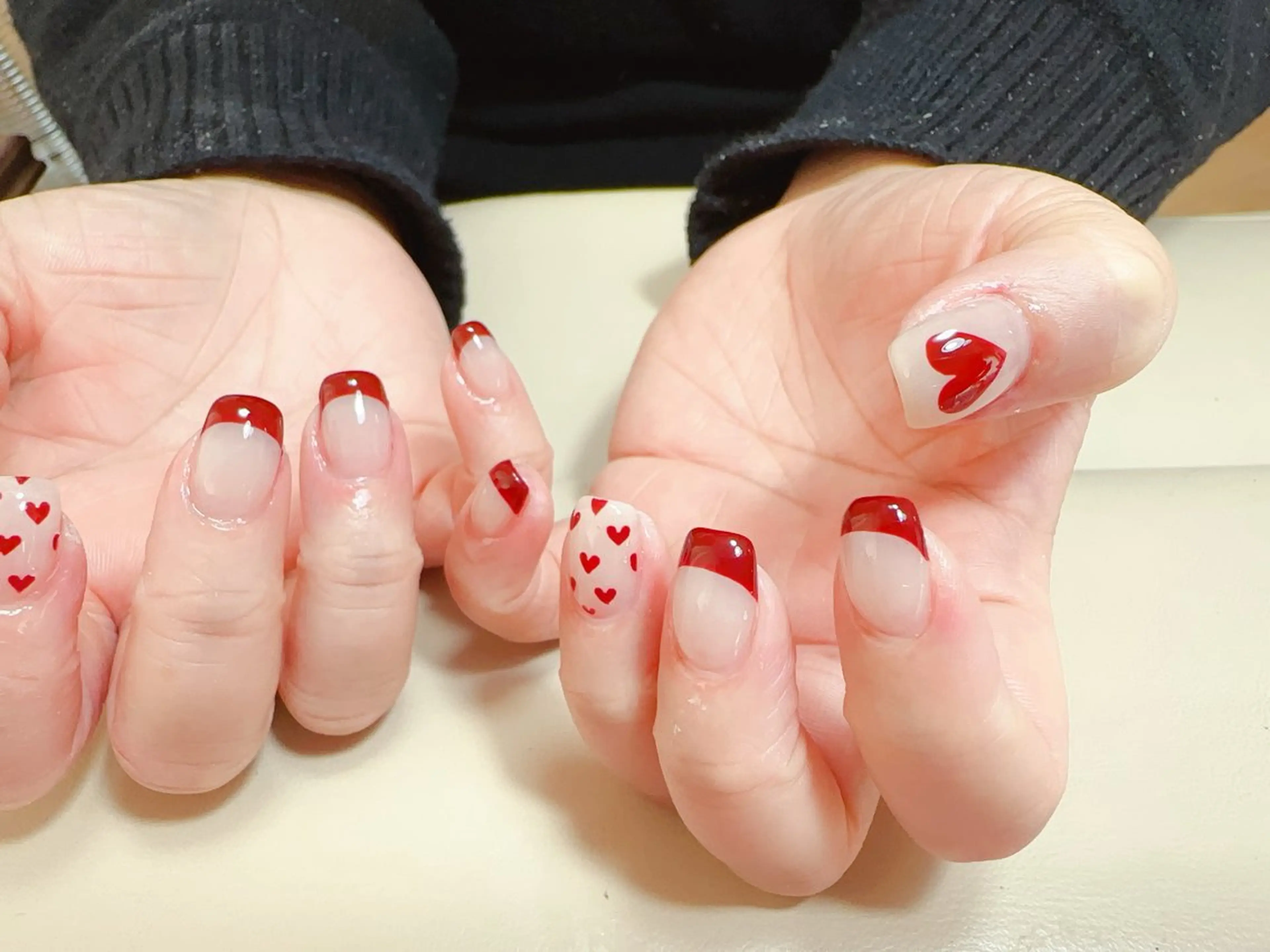 ネイル ハンドネイル NAIL CIRCLESのネイルデザイン