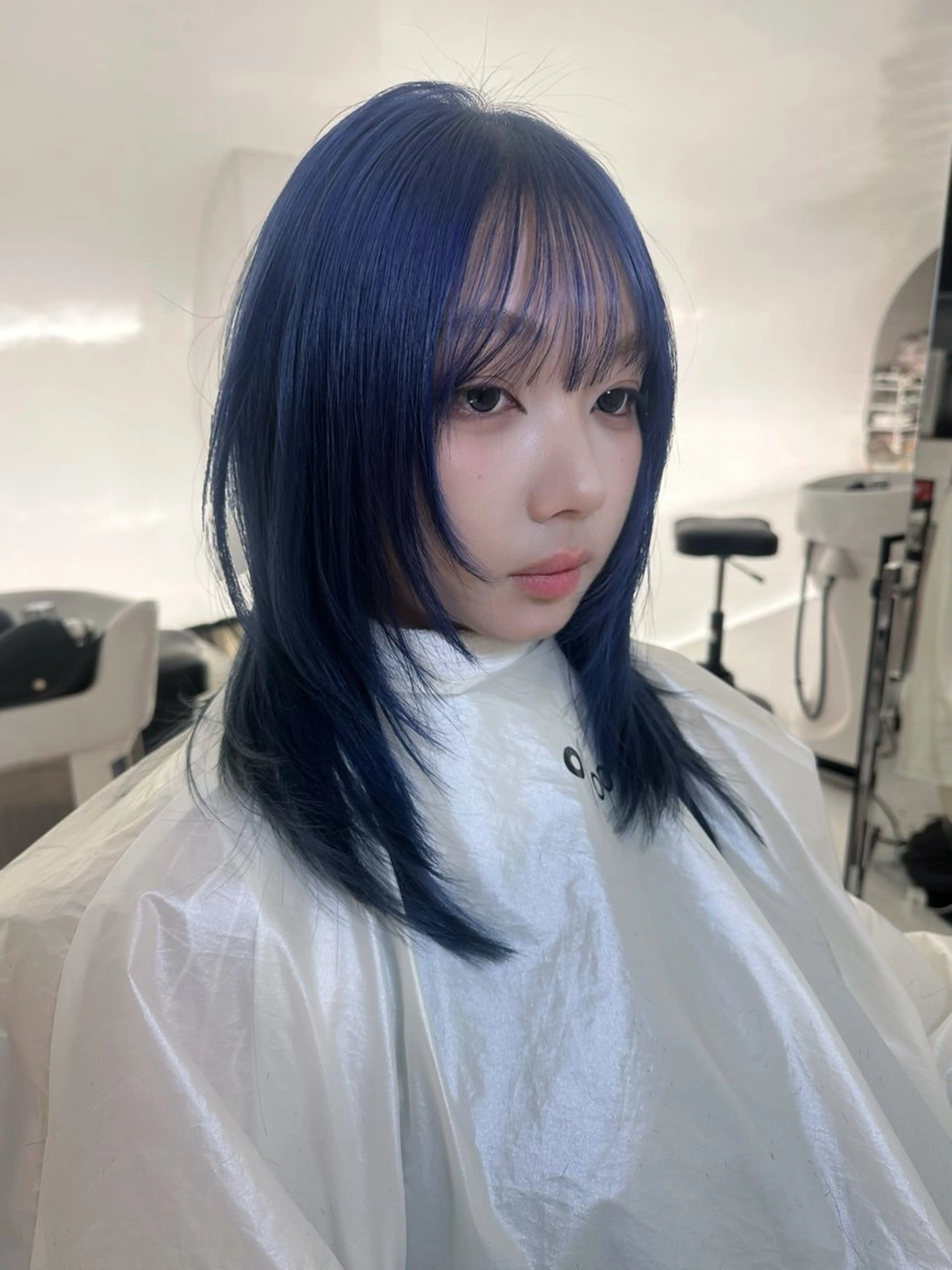 セミロング レイヤーカット ヘアカラー トリートメント RiA/レイヤーカッ ト/ハッシュカットのヘアスタイル