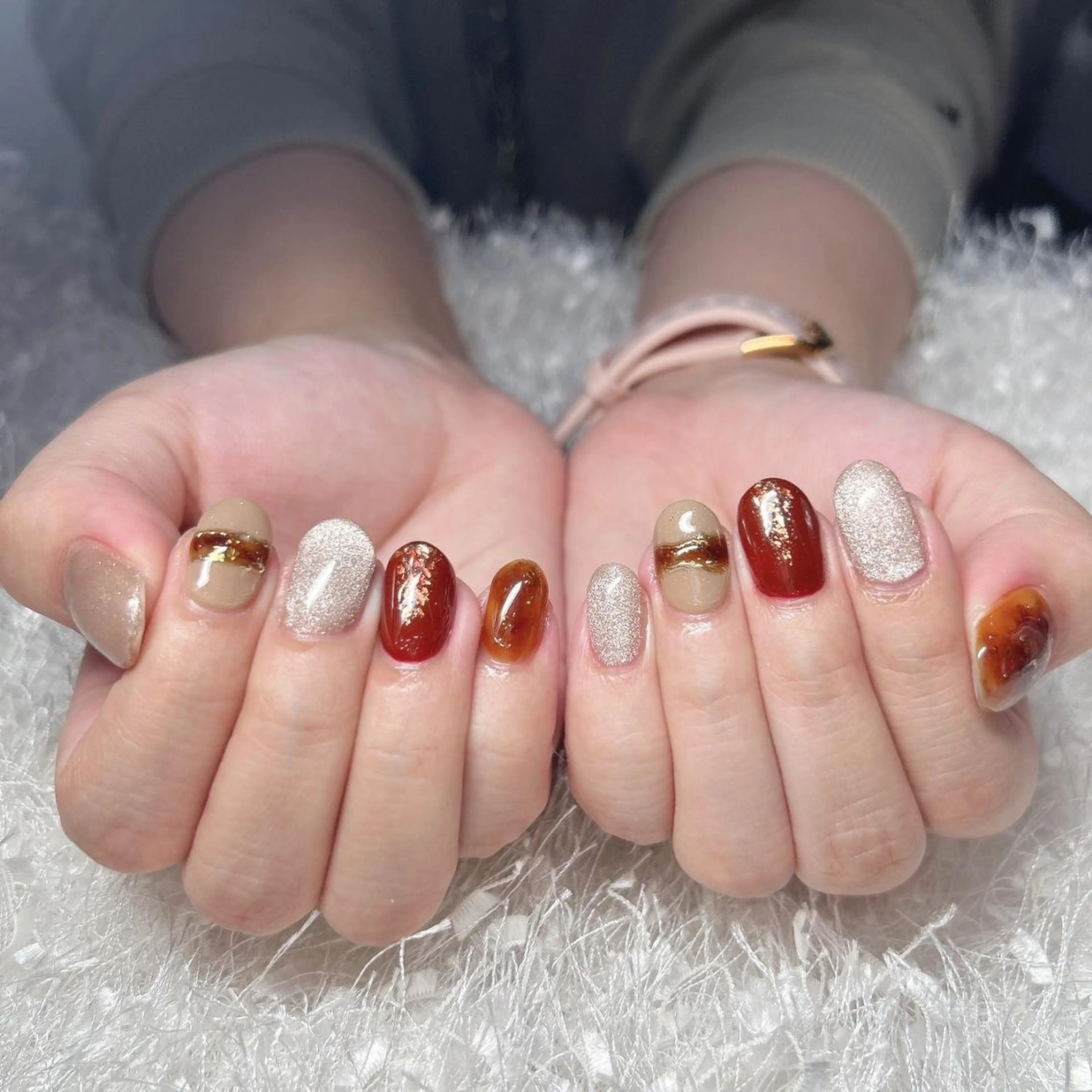 ネイル オーロラネイル べっ甲ネイル 長さ出し フレンチネイル ジェルネイル ハンドネイル Nail&eye Belire 新宿のネイルデザイン