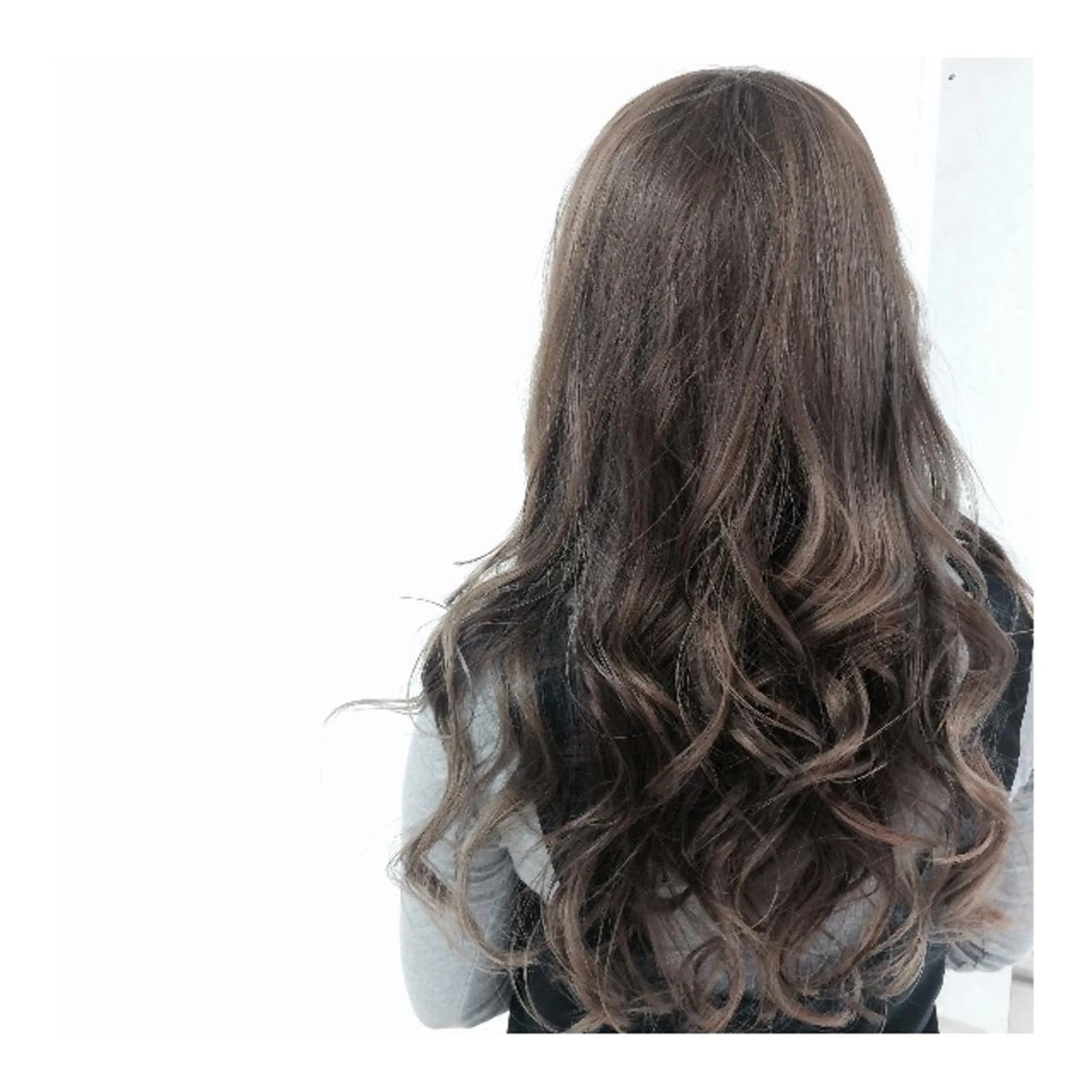 ロング カラー 岡本 拓朗のヘアスタイル