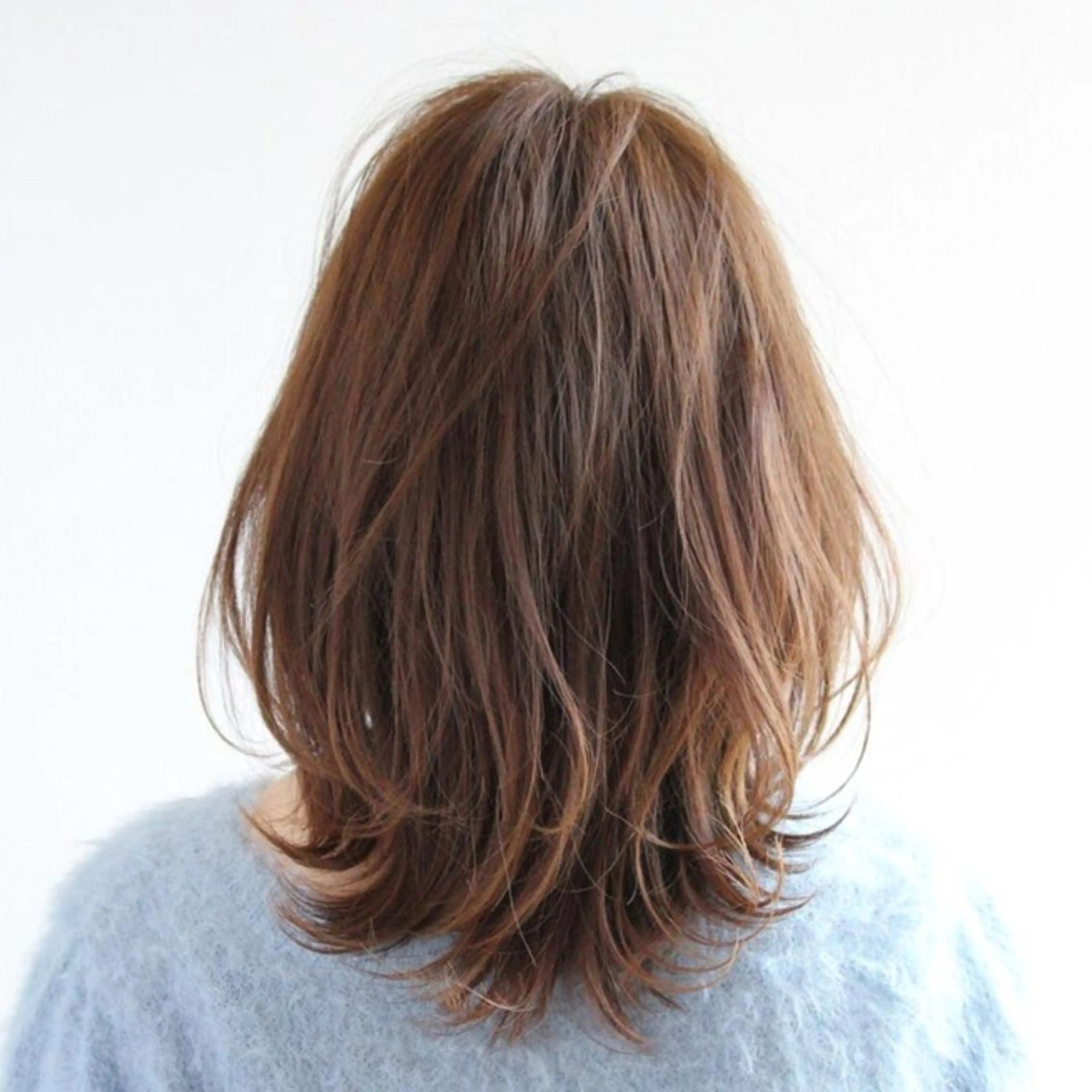 ミディアム カラー パーマ カット ヘアカラー トリートメント LOOP 佐藤のヘアスタイル