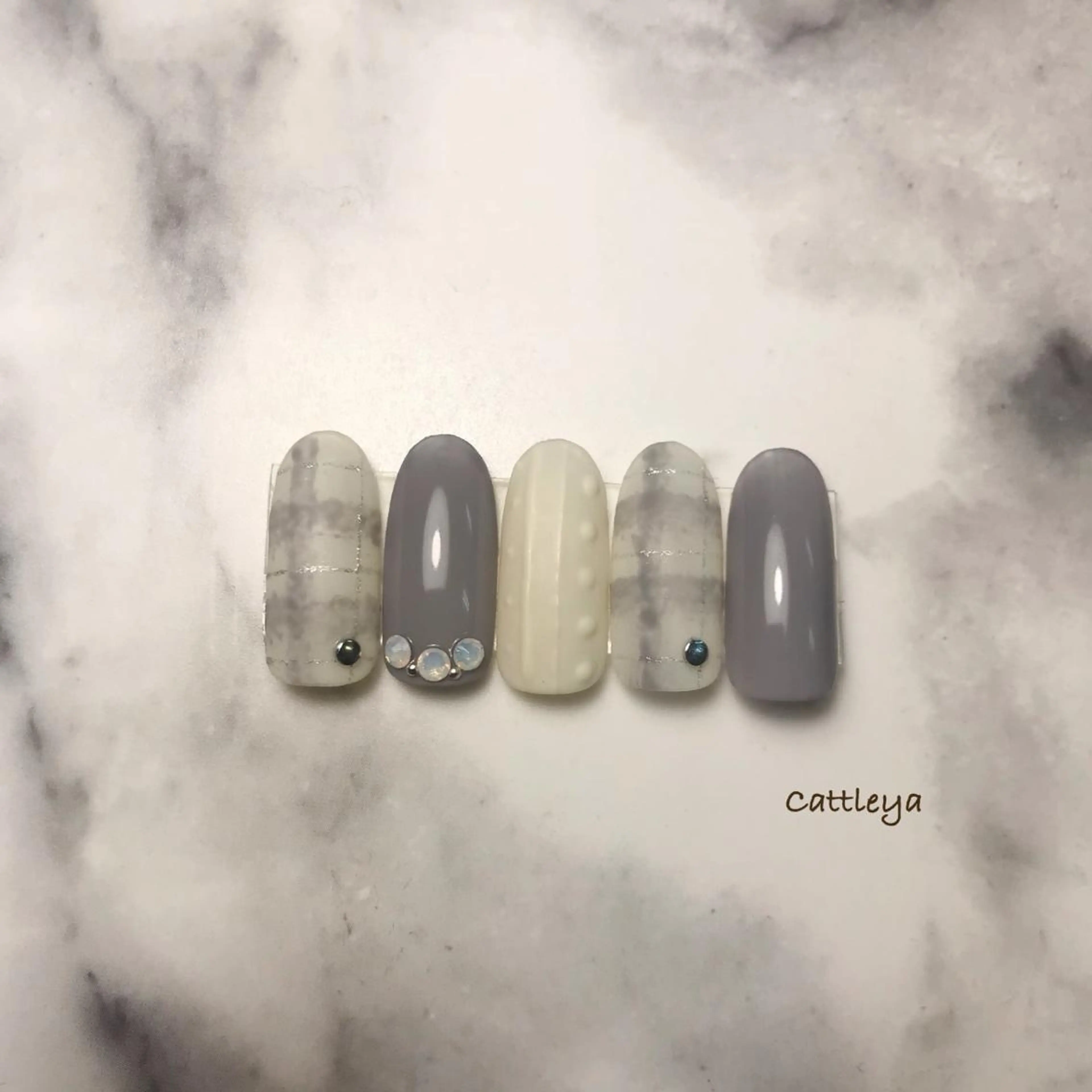 ネイル Cattleya meguのネイルデザイン