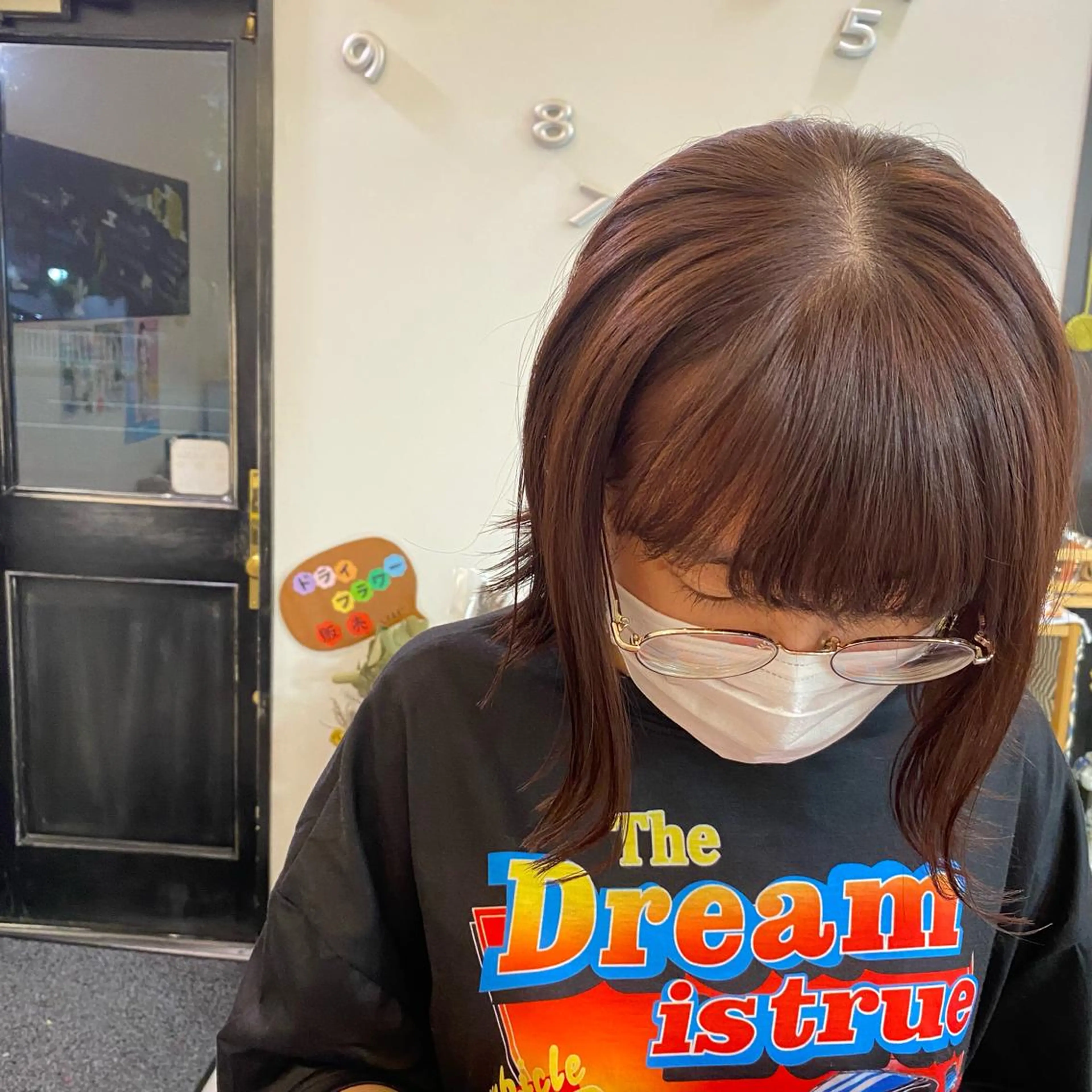 ショート ピンクブラウン 奥田 葵のヘアスタイル