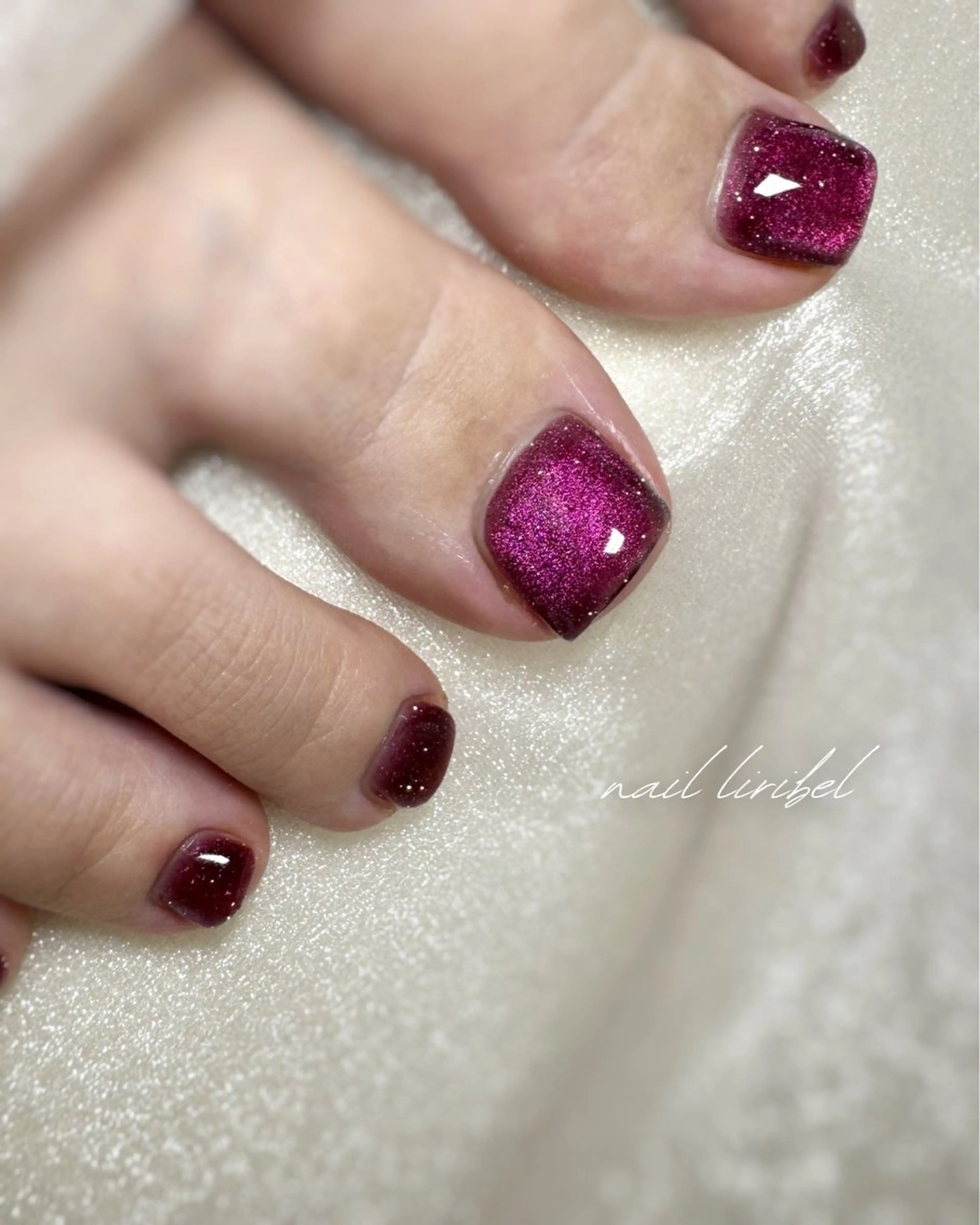 ネイル ボルドー フットネイル ピンク Nail Liribelのネイルデザイン