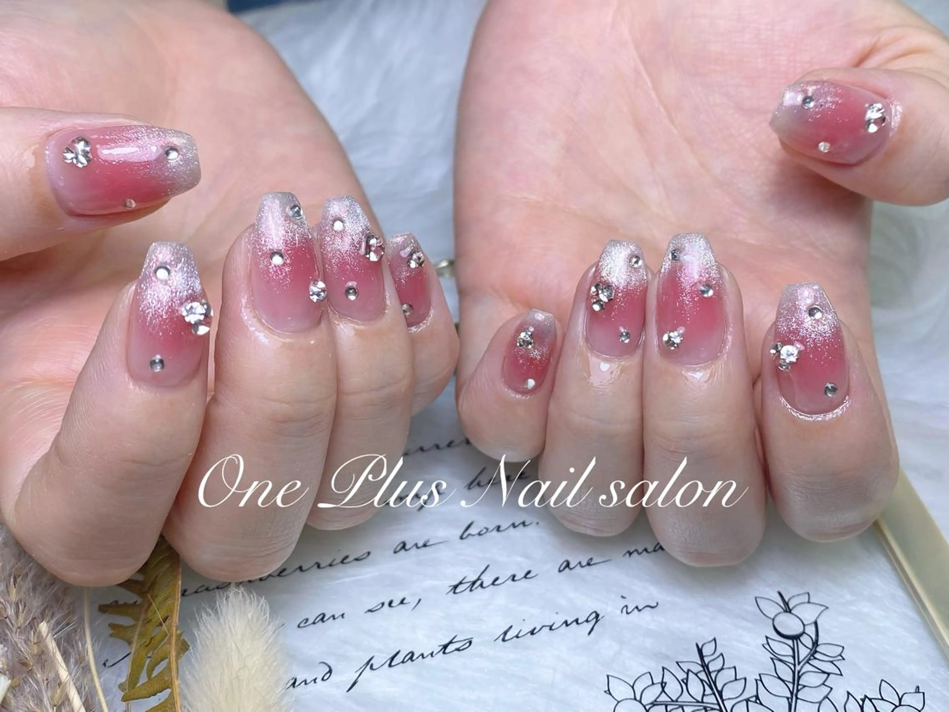 ネイル One Plus Nail Salonのネイルデザイン