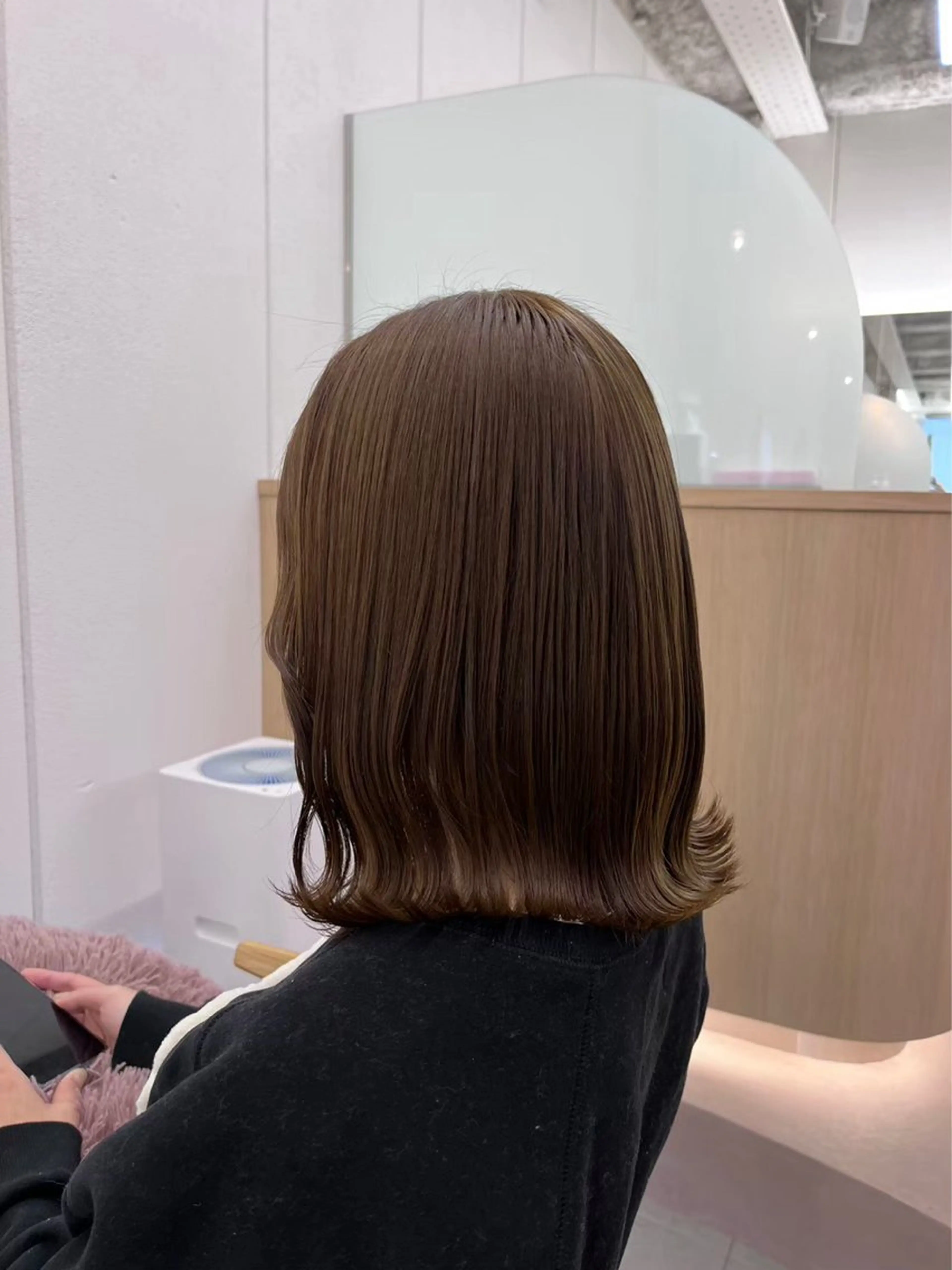 カラー Asumi/丸の内 /ブリーチ/花屋併設のヘアスタイル