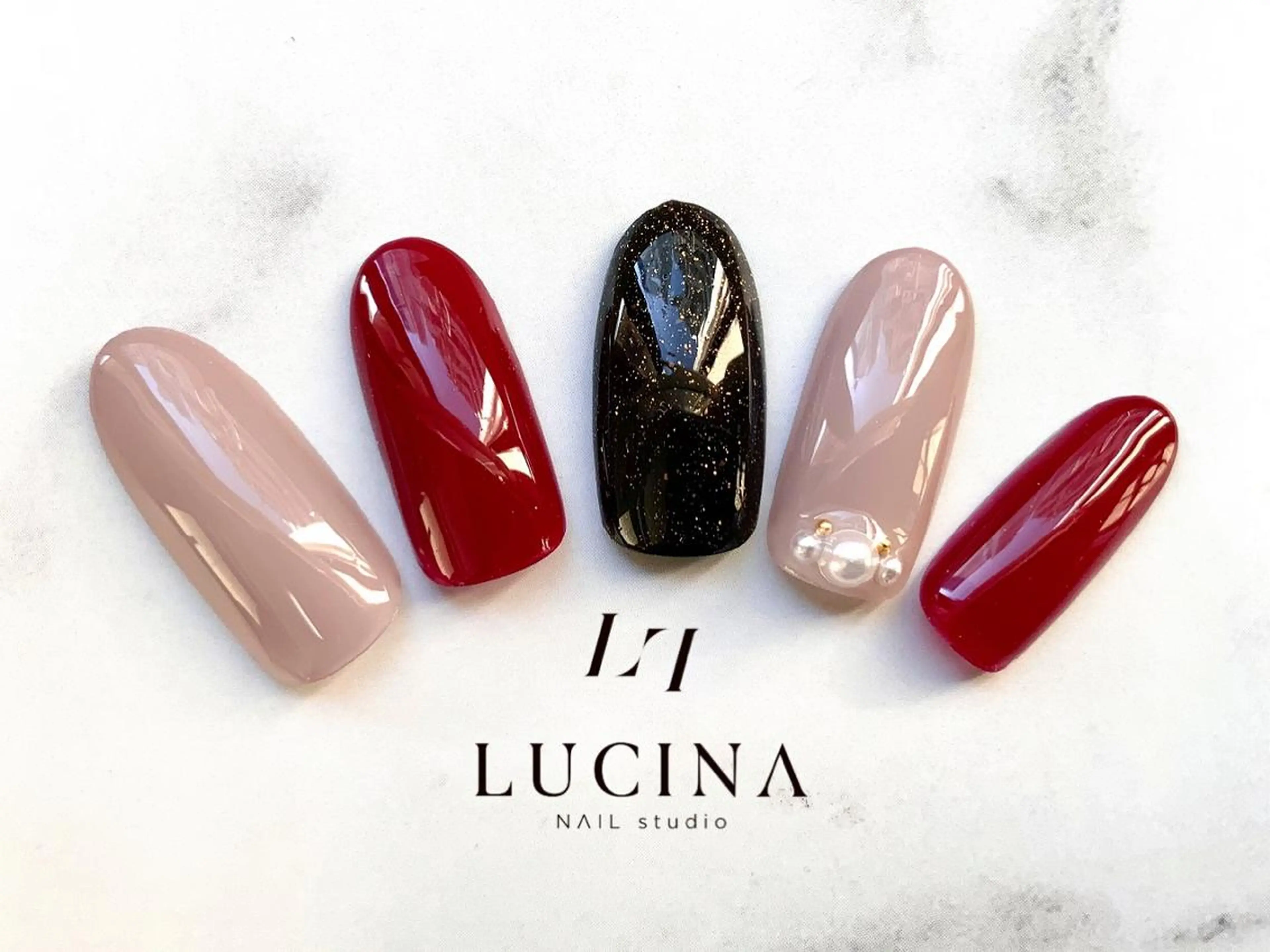 ネイル オフィスネイル シンプルネイル ハンドネイル 新橋 ルキナ スタッフのネイルデザイン