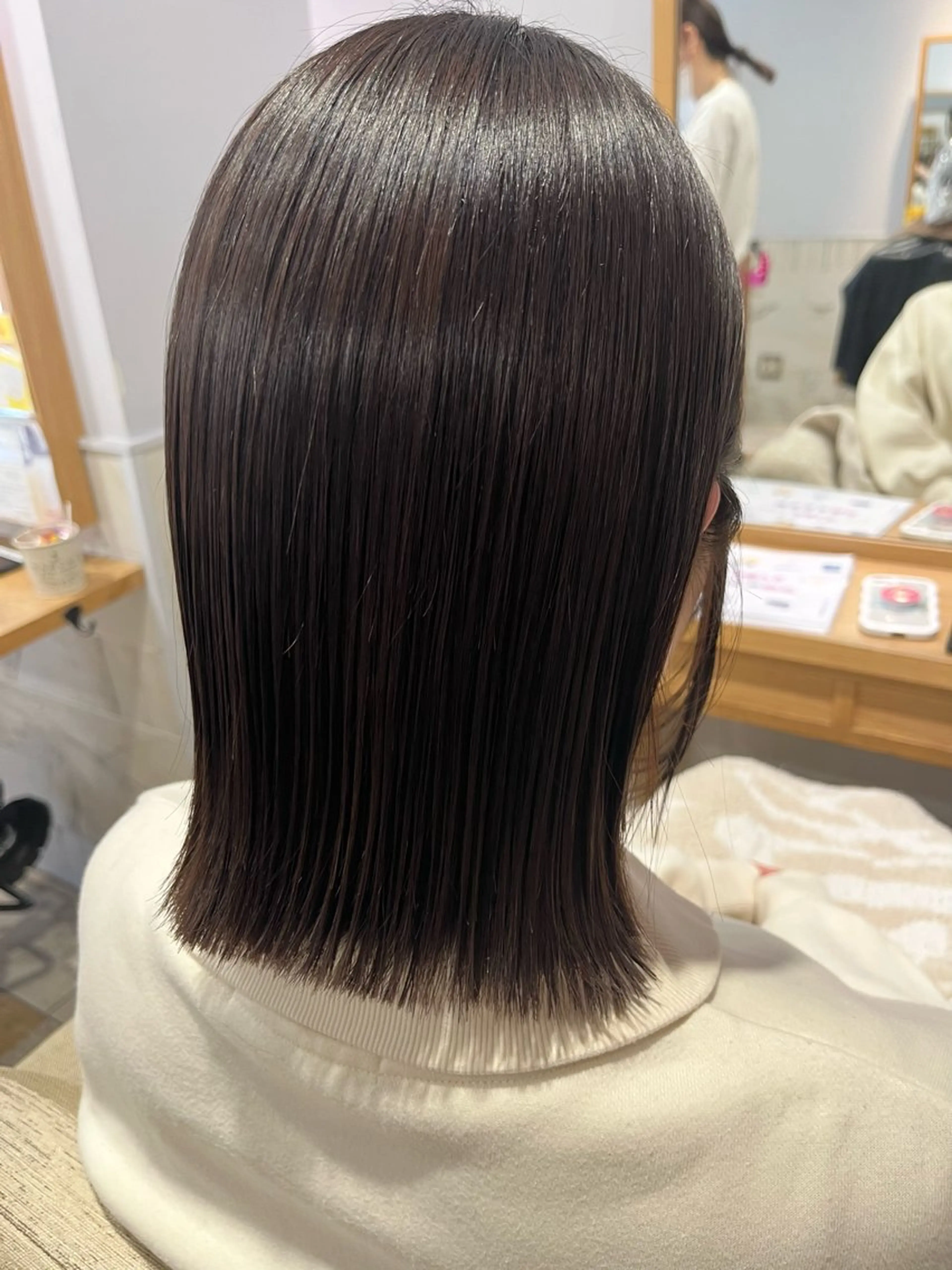 ミディアム カラー 切りっぱなしボブ ボブ 勝野 優佳のヘアスタイル