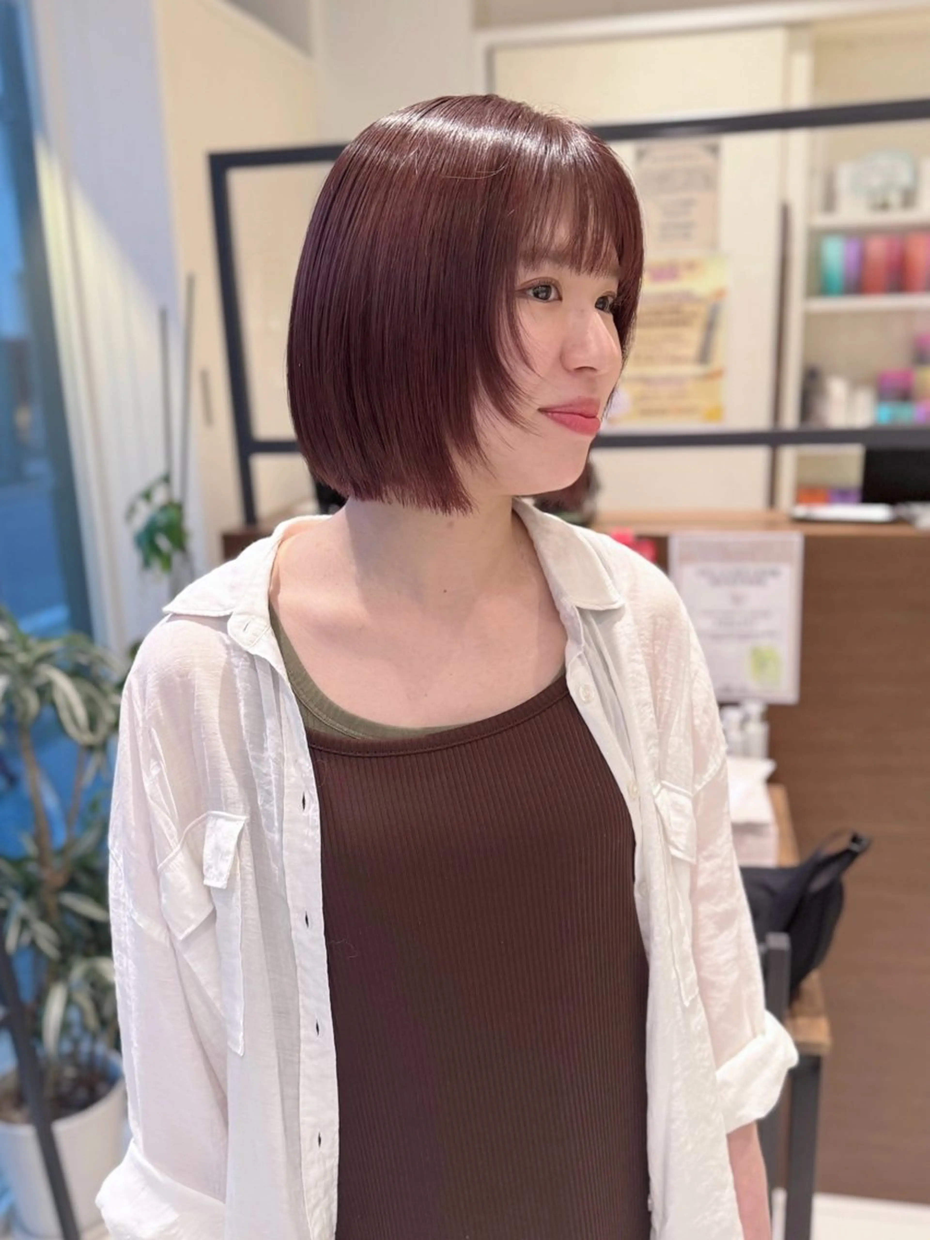 ショート ボブ 顔まわりレイヤー レイヤーカット イヌマル カリンのヘアスタイル