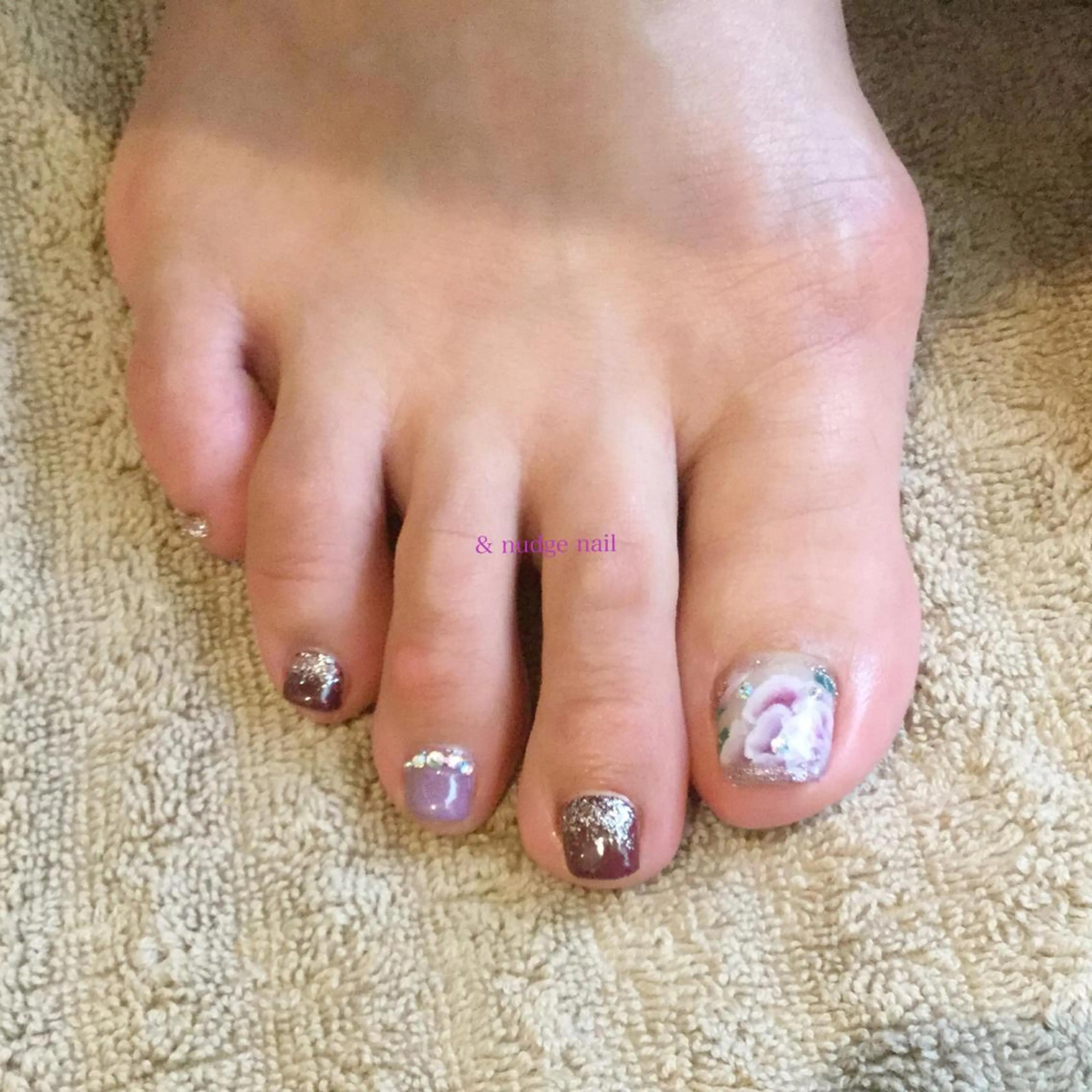 ネイル フットネイル & nudge nail所属・&nudgenail 本多のネイルデザイン