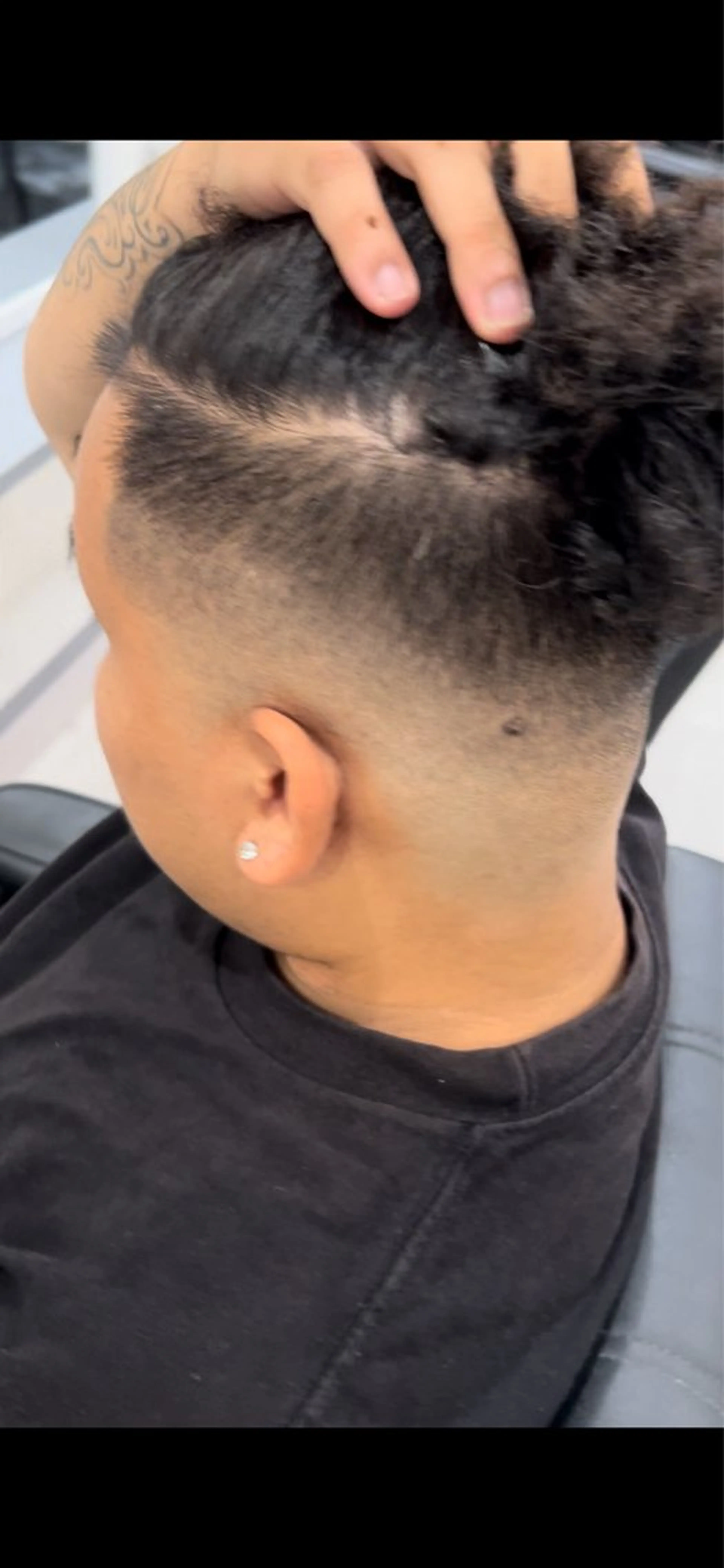 メンズ フェードカット カット メンズ美容室 難波北川司のヘアスタイル