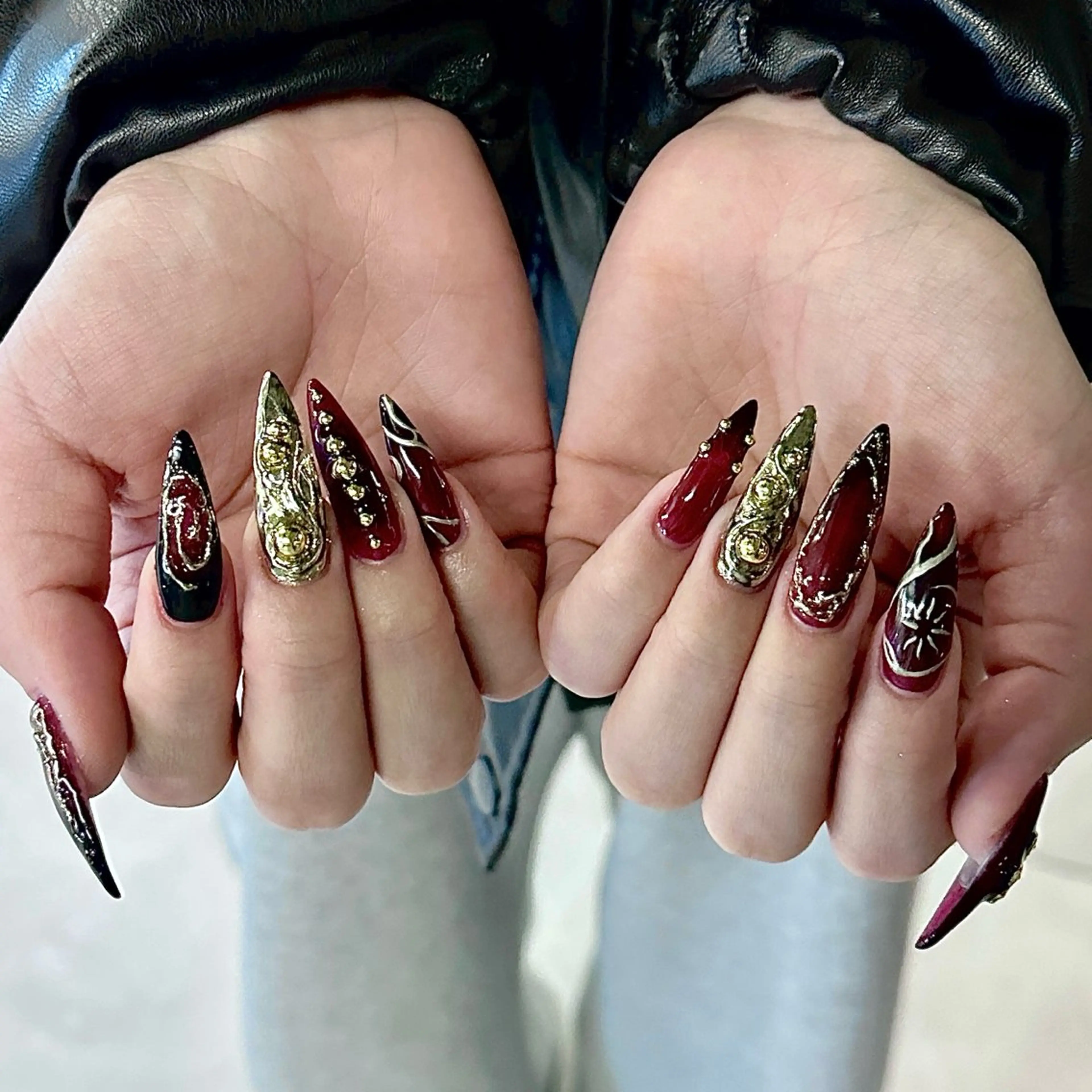 ネイル ハンドネイル AIKO🐈⬛⭐︎ 大阪/y2k/個性派のネイルデザイン