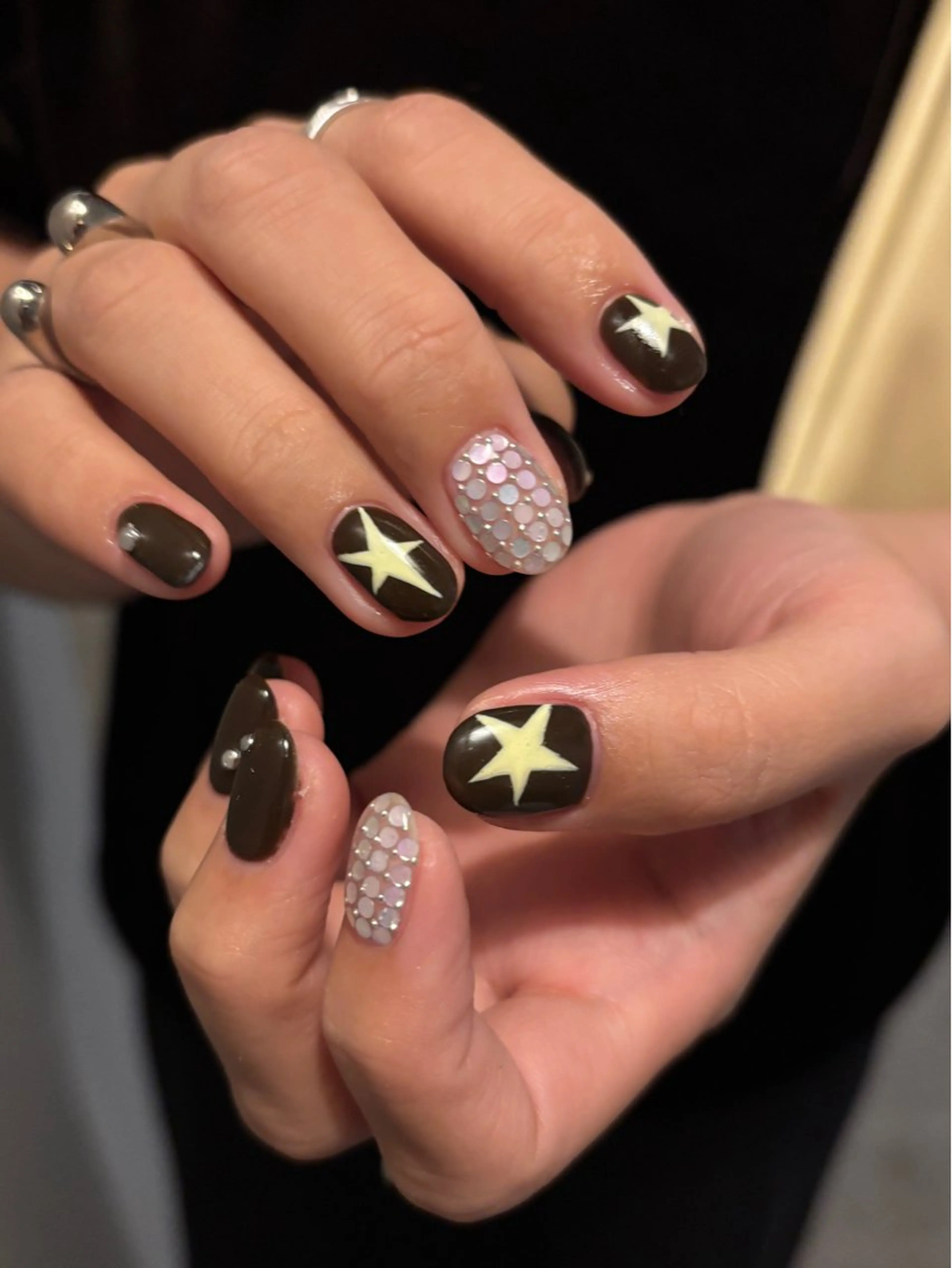 ネイル ブラウン ハンドネイル chika ／ nailのネイルデザイン
