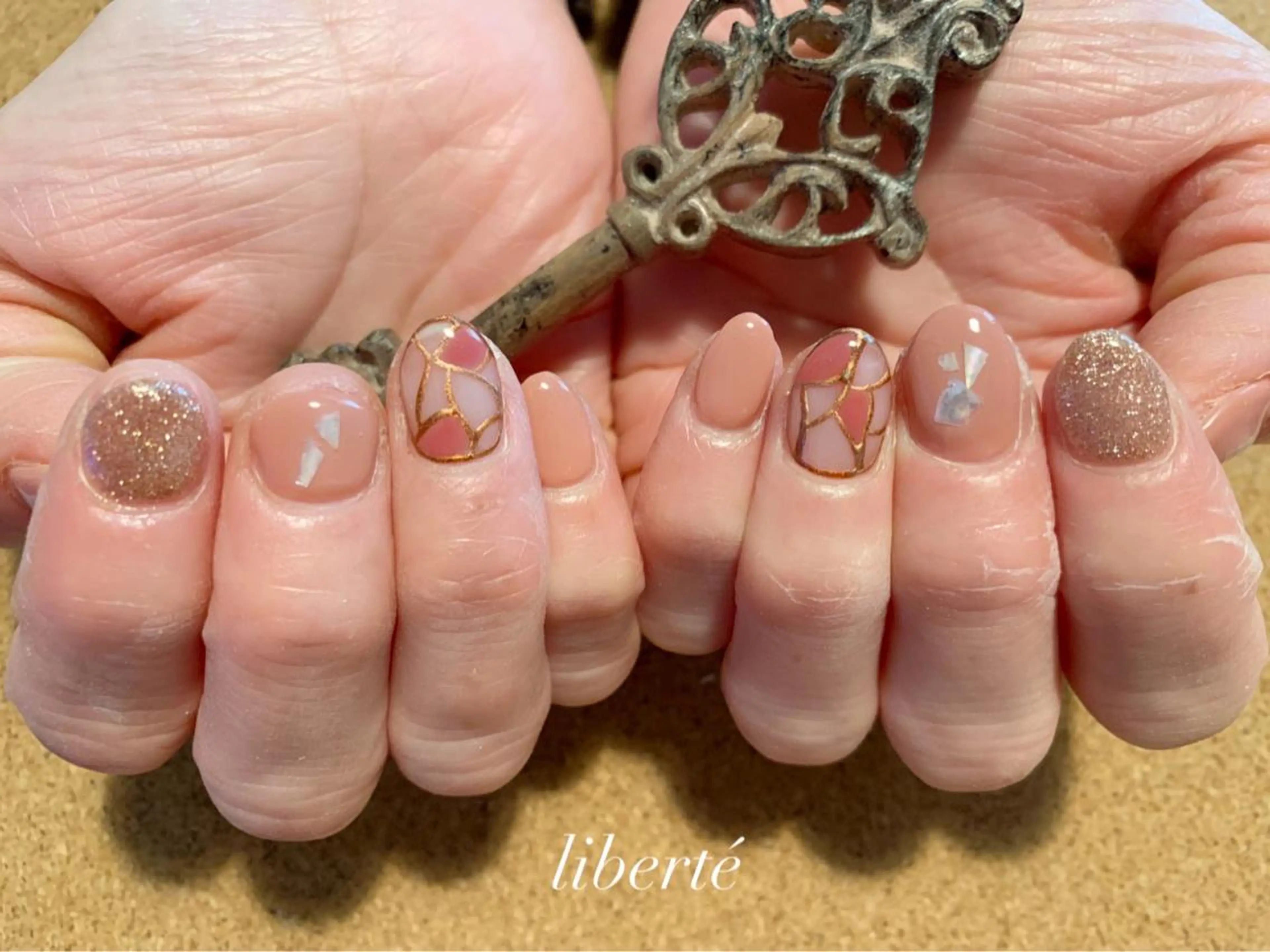 ネイル liberté (リベルテ)のネイルデザイン