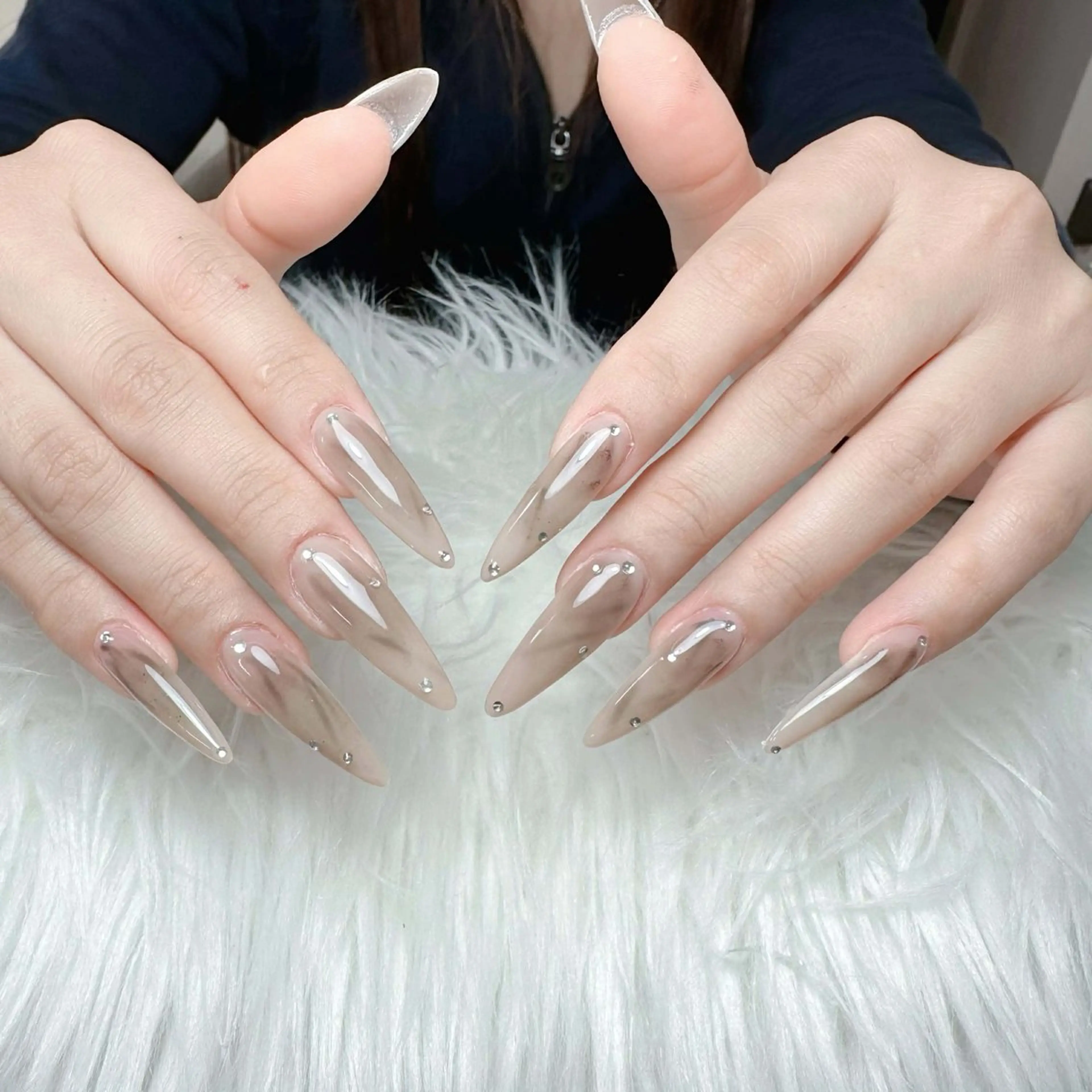 ネイル ハンドネイル T.Lee Nail Lilyのネイルデザイン