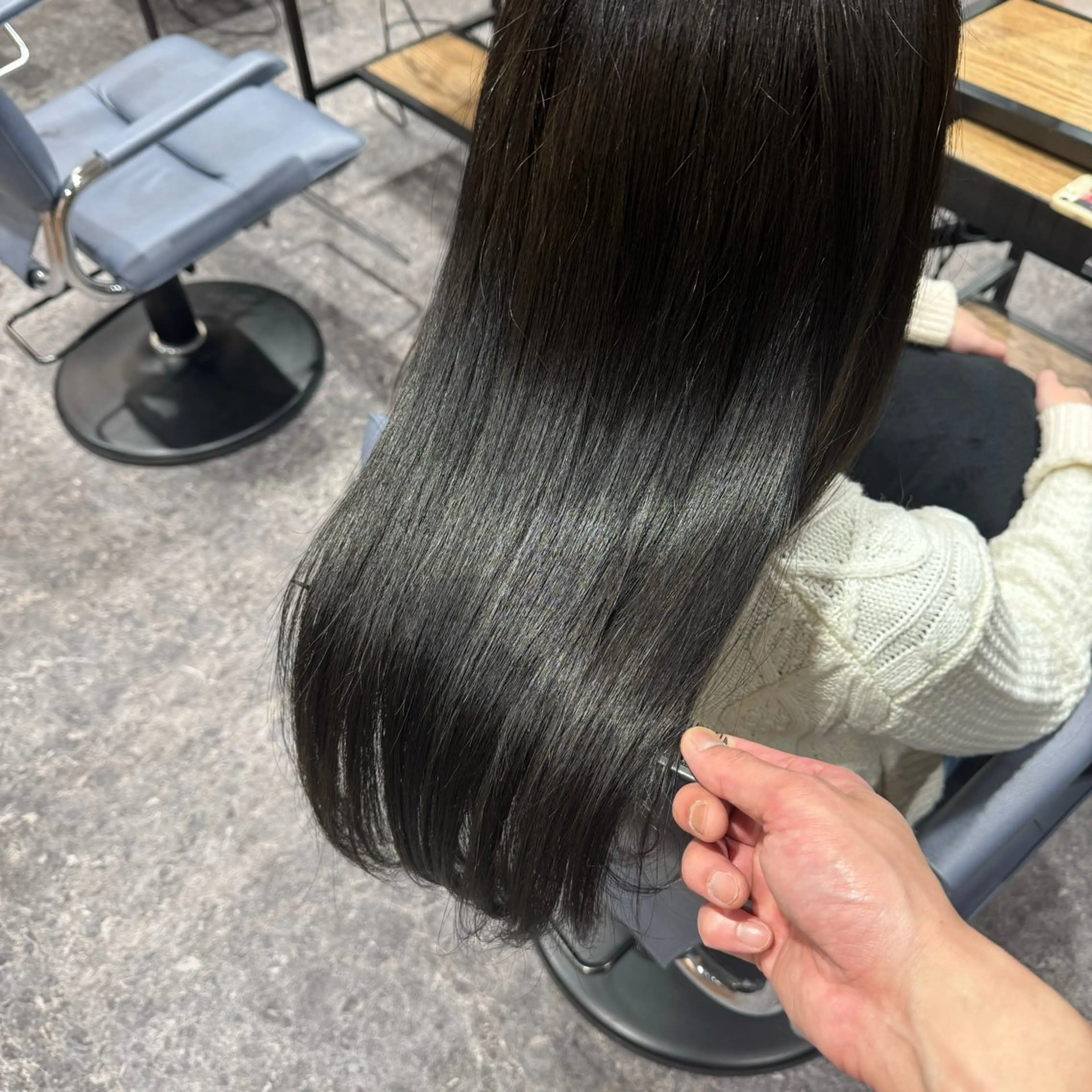 ロング 髪質改善 縮毛矯正 カット ヘアカラー トリートメント OAK 中目黒のヘアスタイル