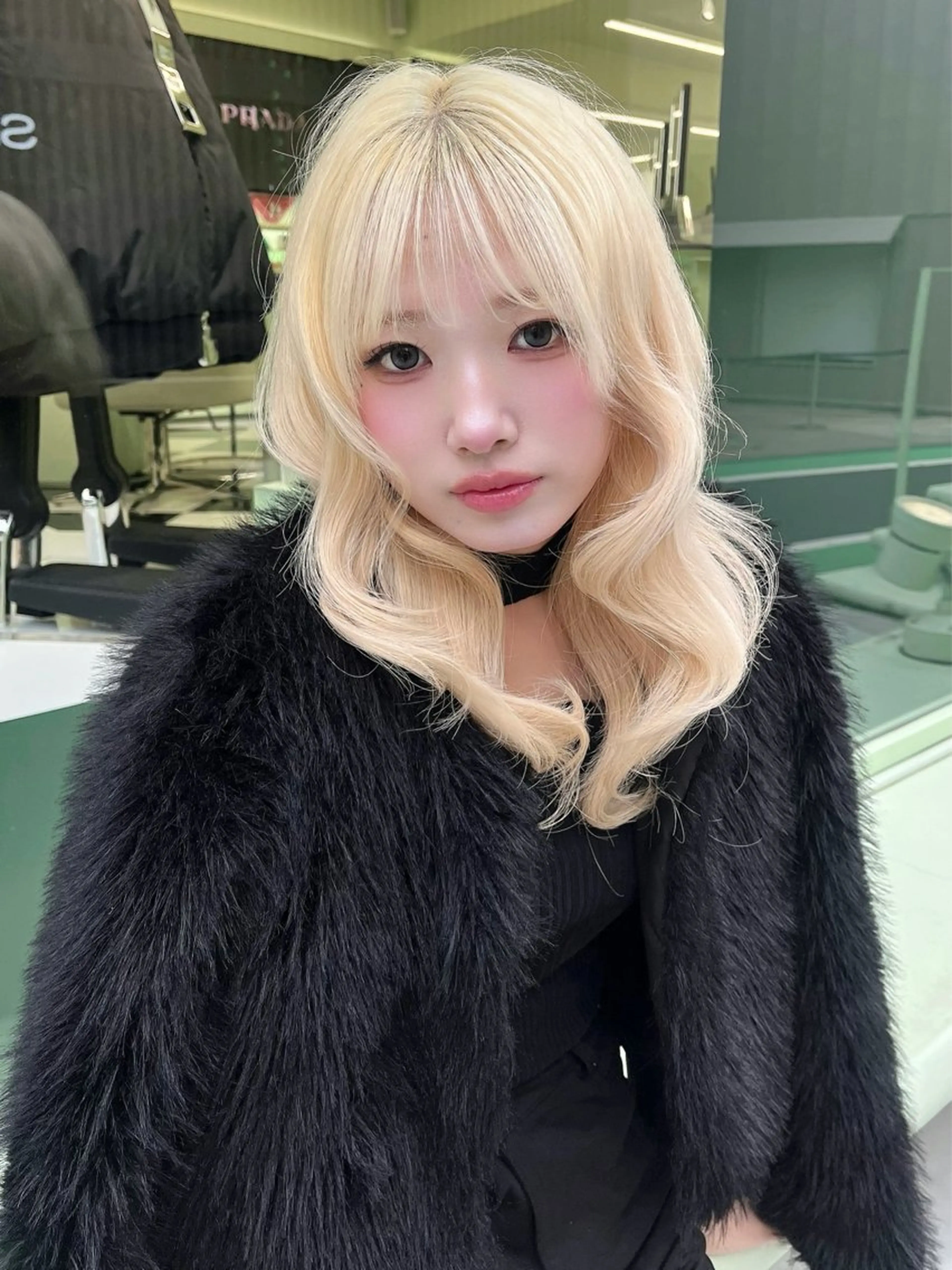 ロング カラー ヘアアレンジ ハイトーンカラー ヘアカラー 柏木 理那のヘアスタイル