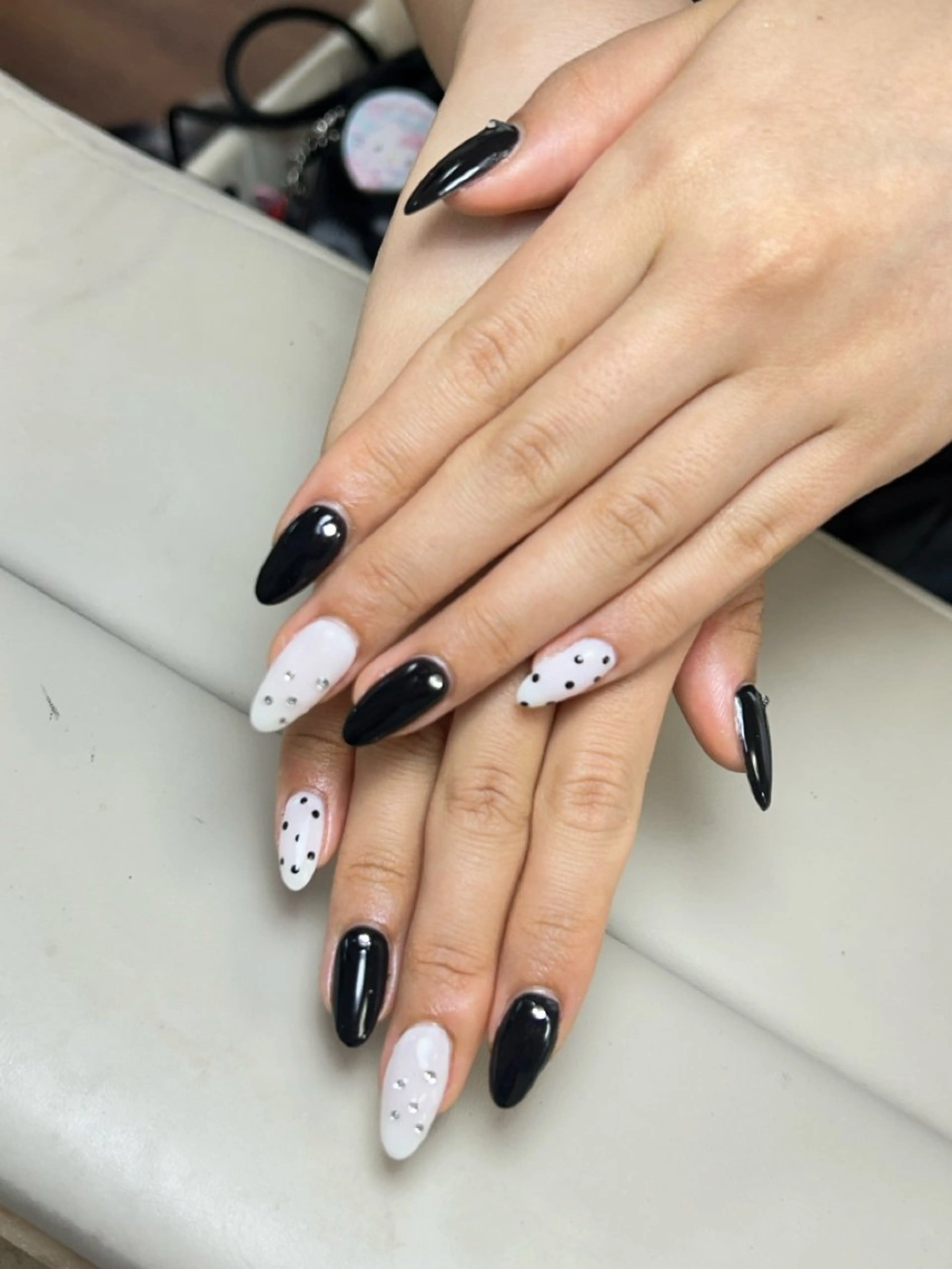 ネイル アートネイル チークネイル 長さ出し フレンチネイル ジェルネイル ハンドネイル ハンドケア 🦋new Nail🦋ニノのネイルデザイン