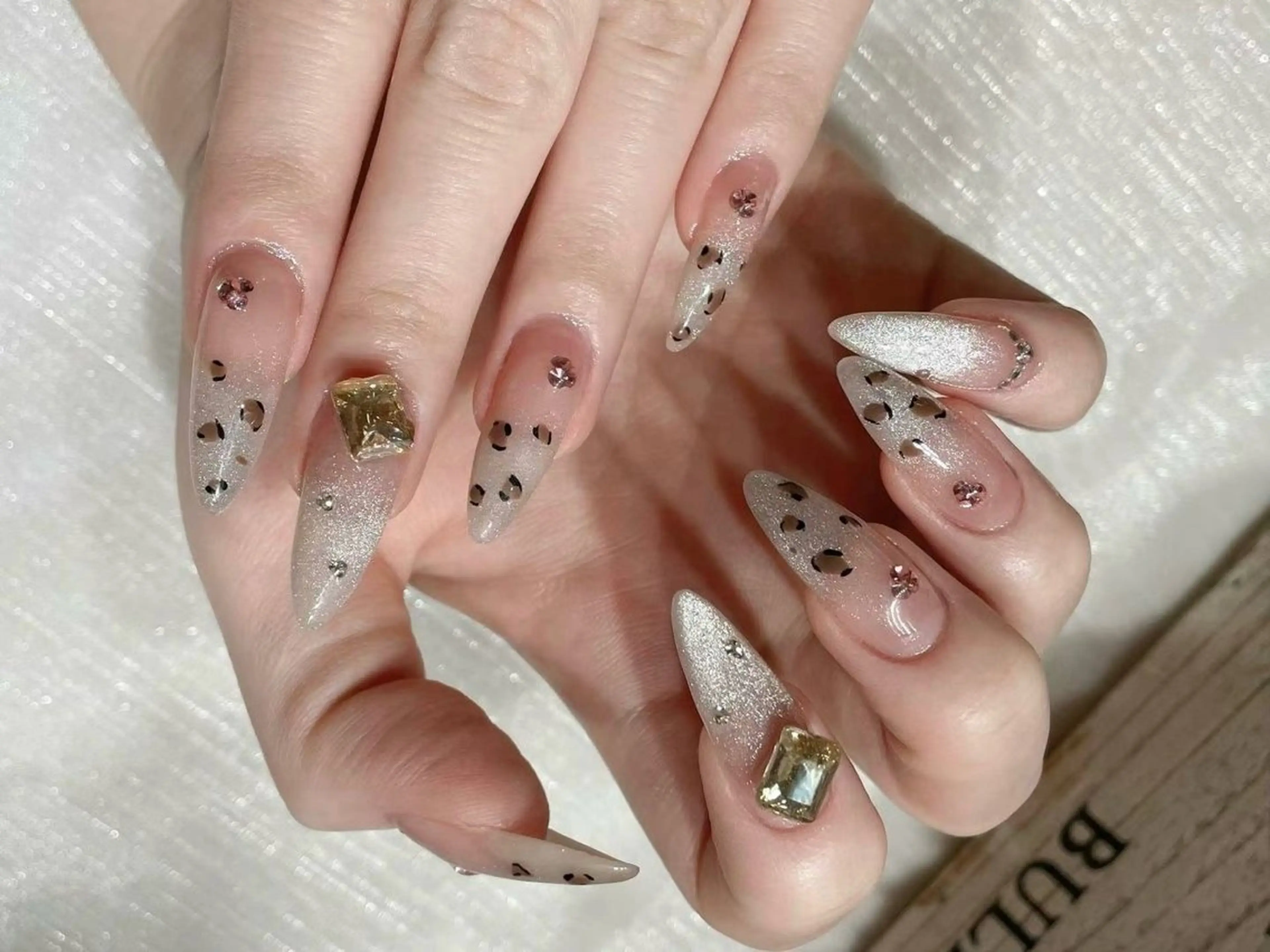 ネイル アニマル柄 アートネイル フラワーネイル フットネイル ジェルネイル Babarla Nailのネイルデザイン