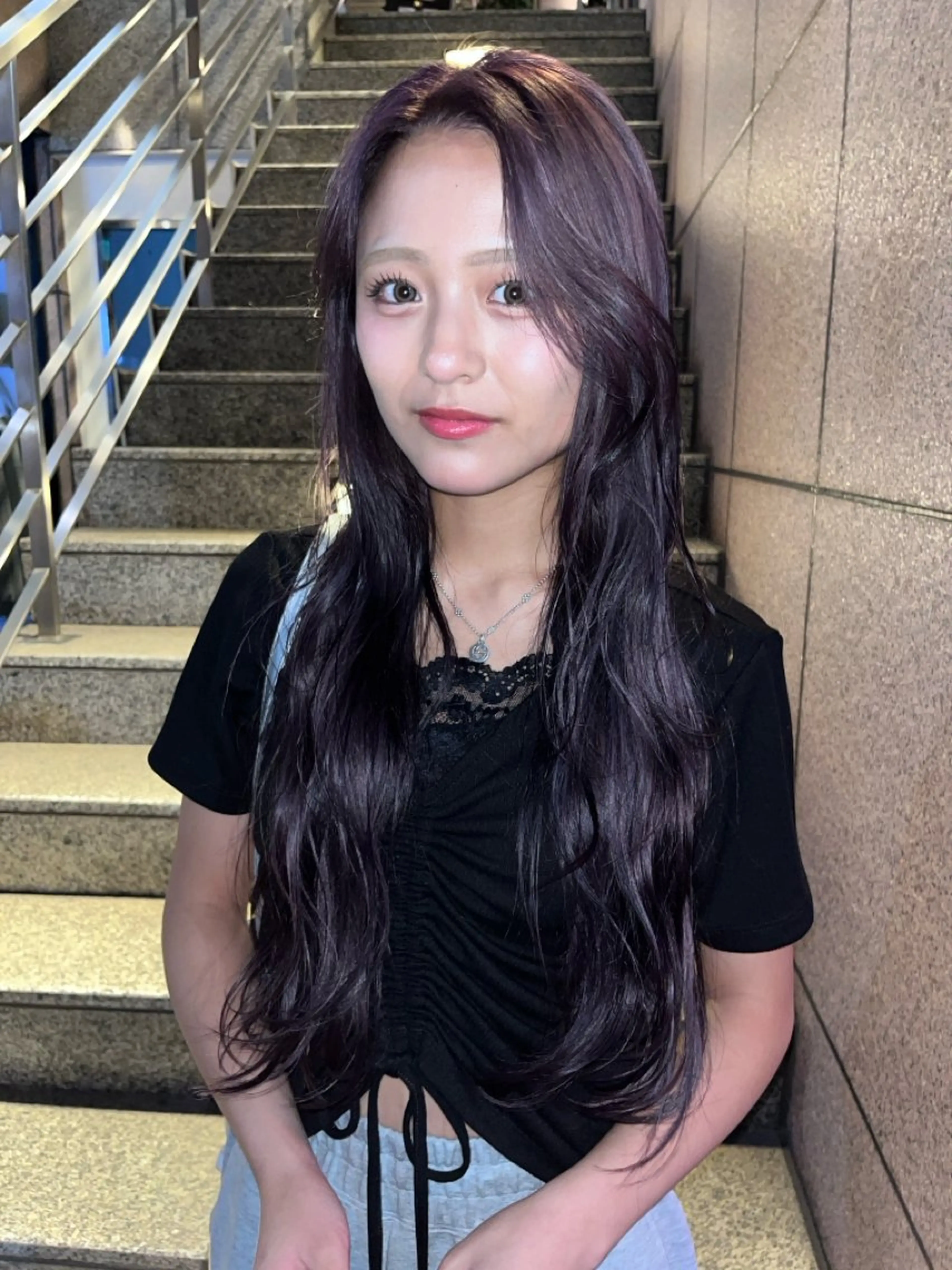 ロング カラー ブリーチ ラベンダーカラー ブリーチなしWカラー /赤み消し/トモキのヘアスタイル