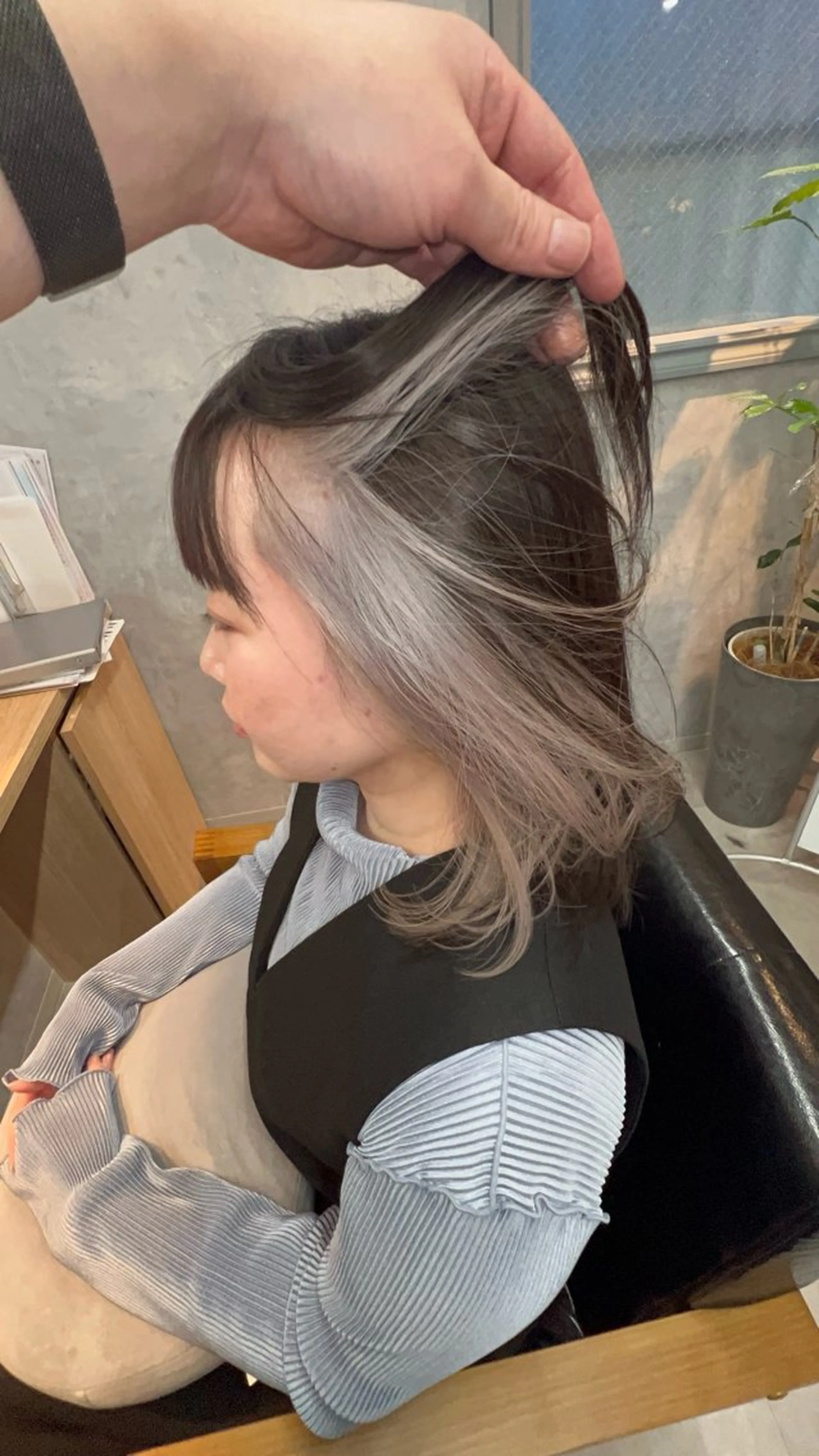 【インナーカラーを楽しみたい】インナーブリーチ✖️フルカラー✖️保湿トリートメントの写真