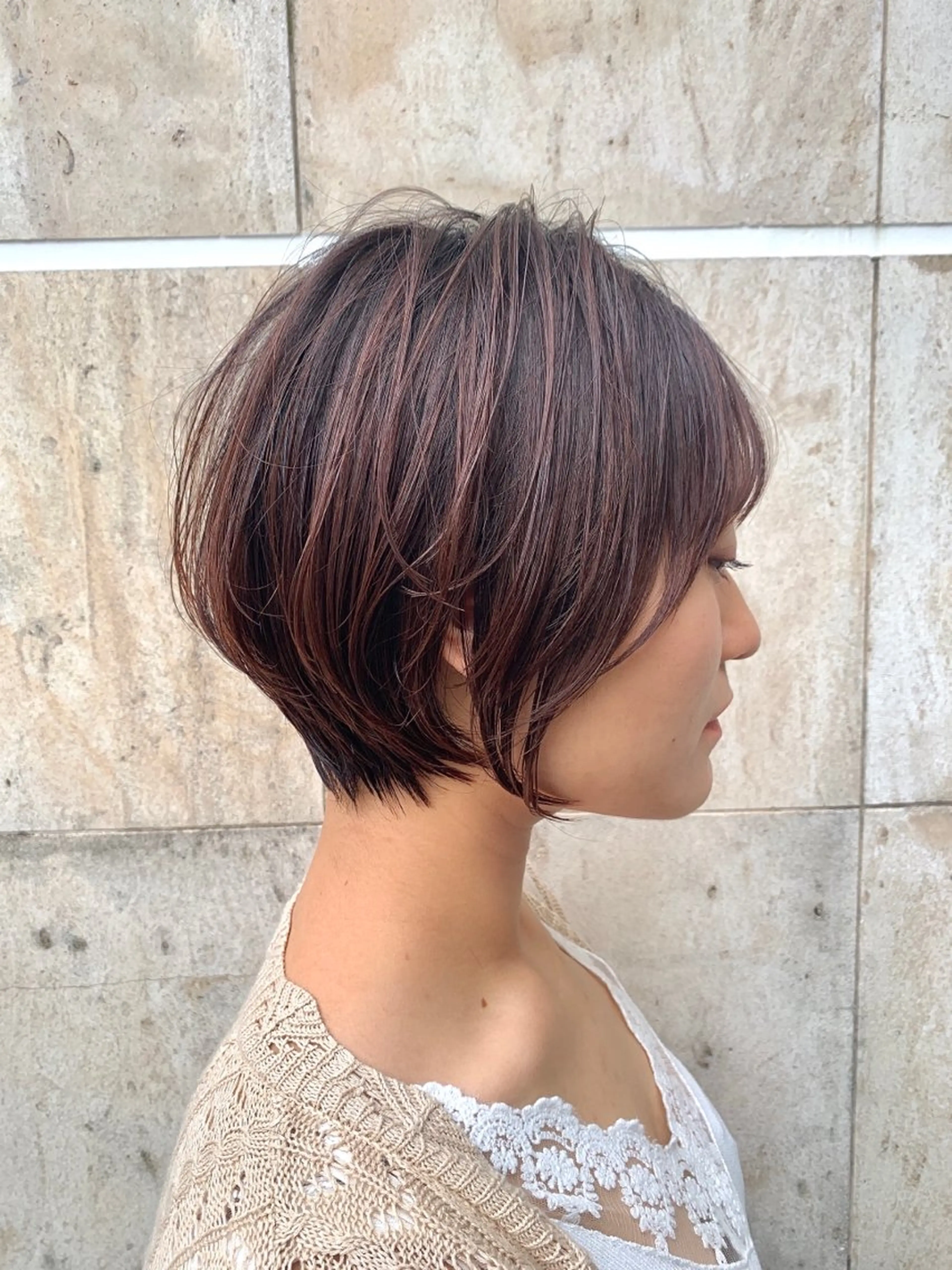 ショート カラー ミヤザキ タクトのヘアスタイル