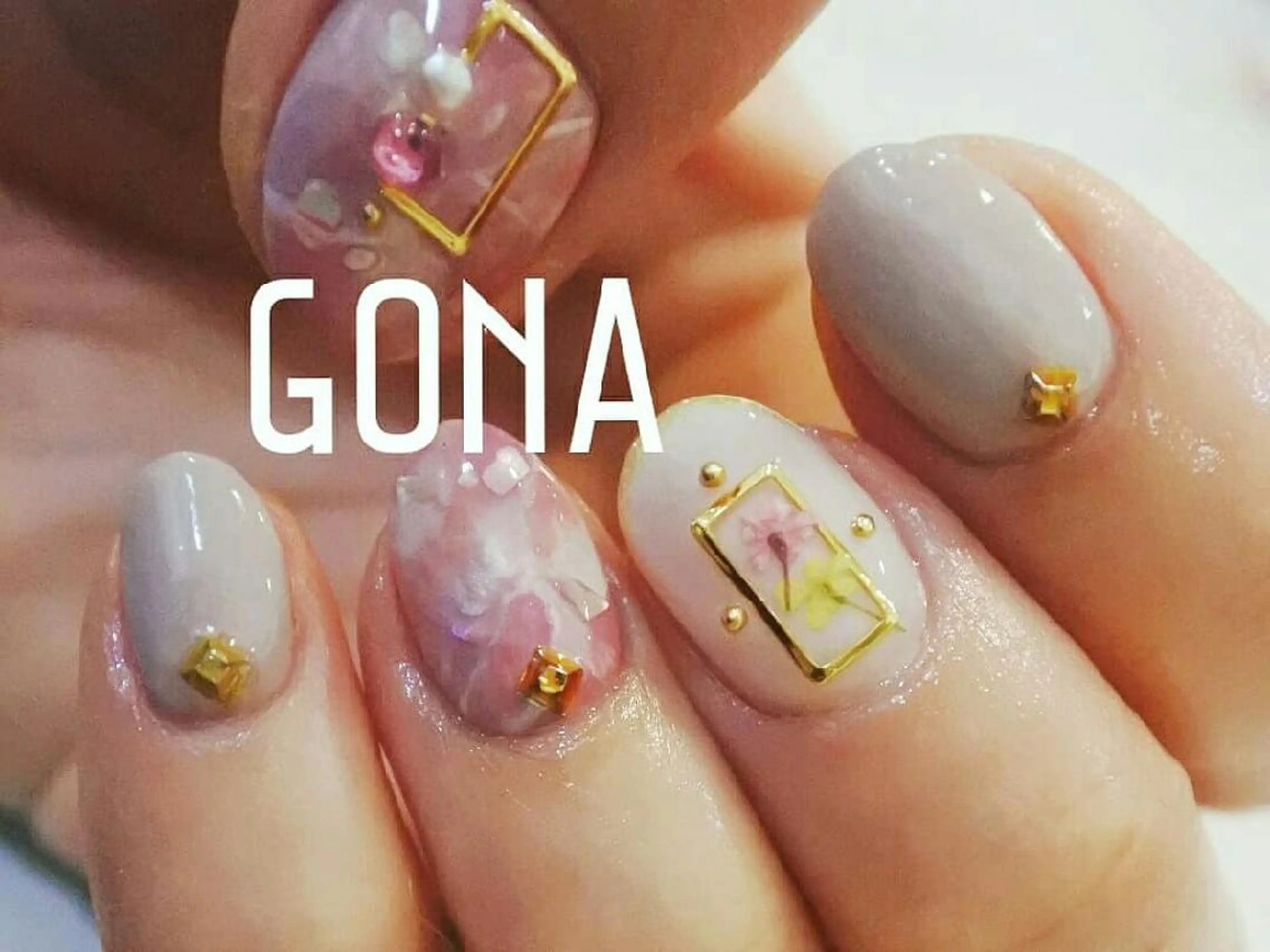 ネイル ネイルサロン& スクールGONAのネイルデザイン