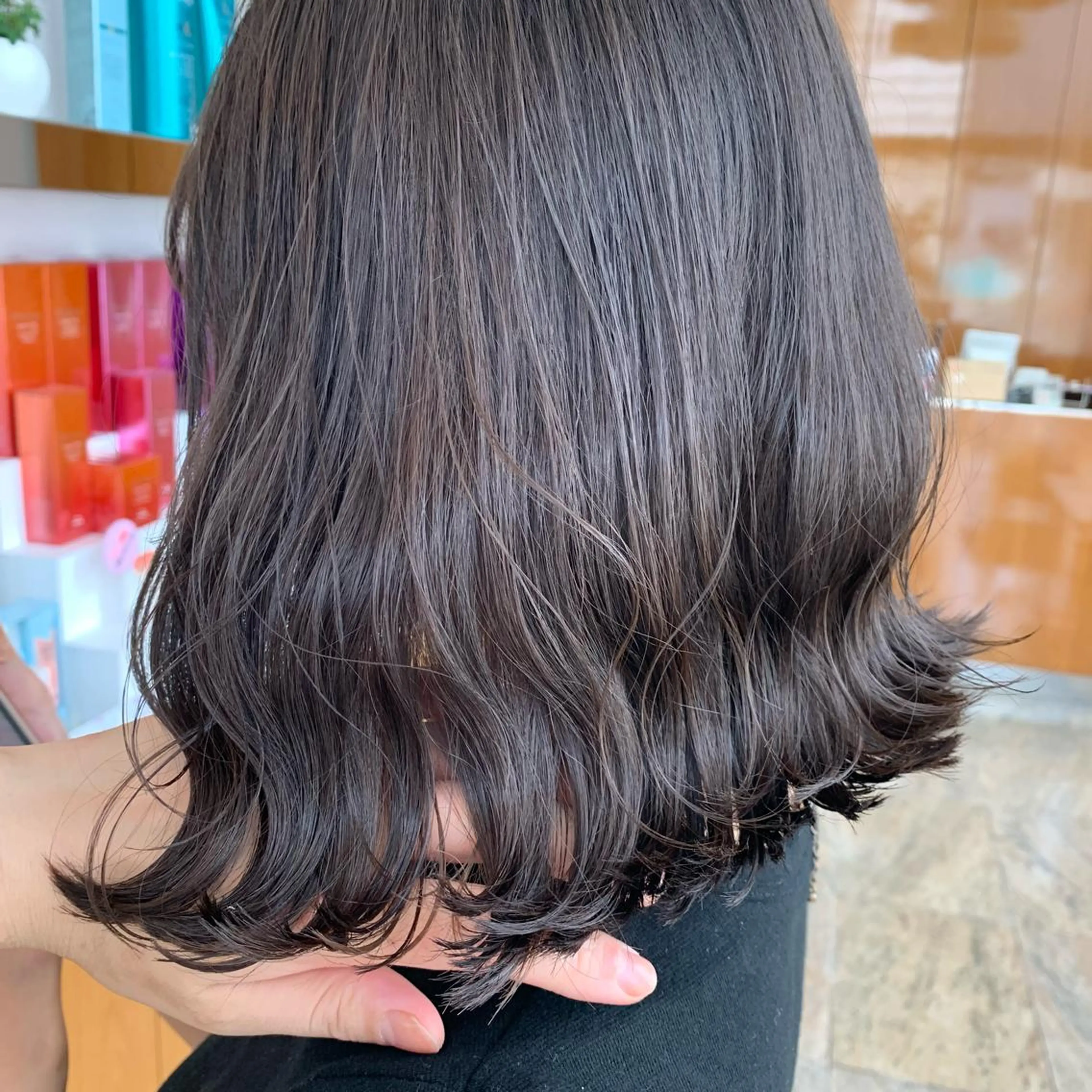 カラー グレージュ ラベンダーカラー ラベンダーグレージュ ラベンダーグレー さとう あやかのヘアスタイル