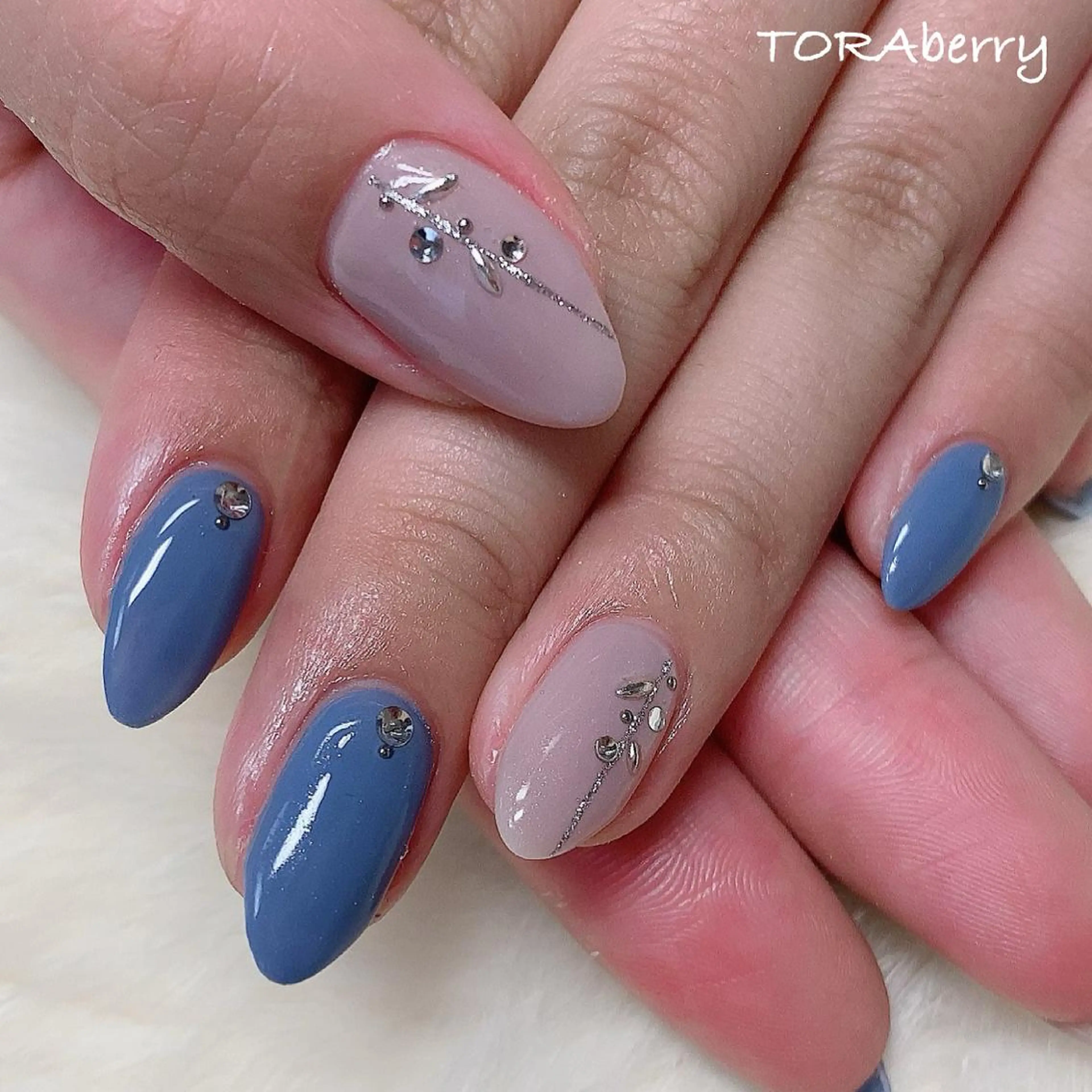 ネイル ハンドネイル ネイリスト なつみのネイルデザイン