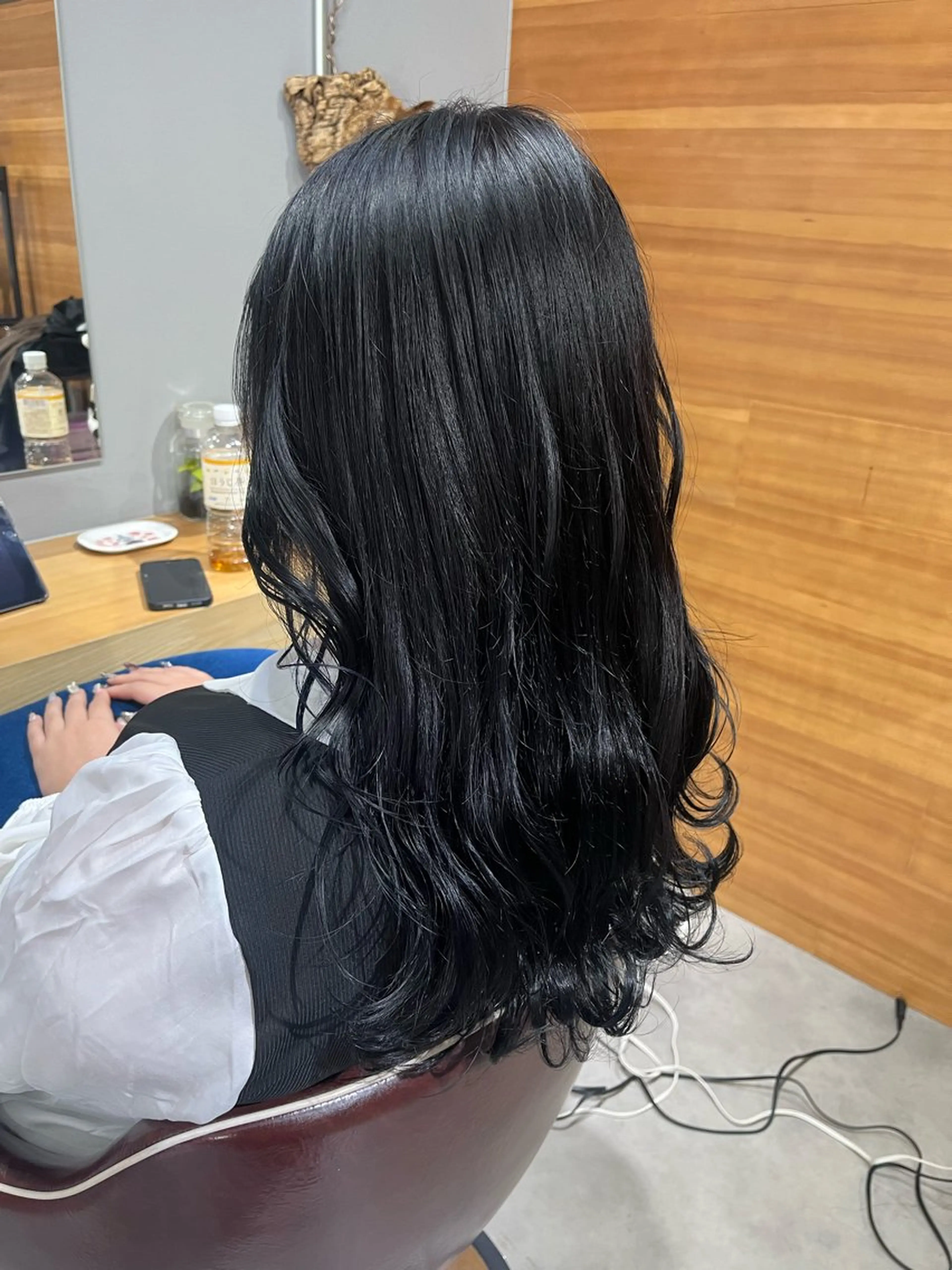ロング カラー 黒髪 ブルーカラー ブルーブラック sign hair 鈴木 りん🍓のヘアスタイル