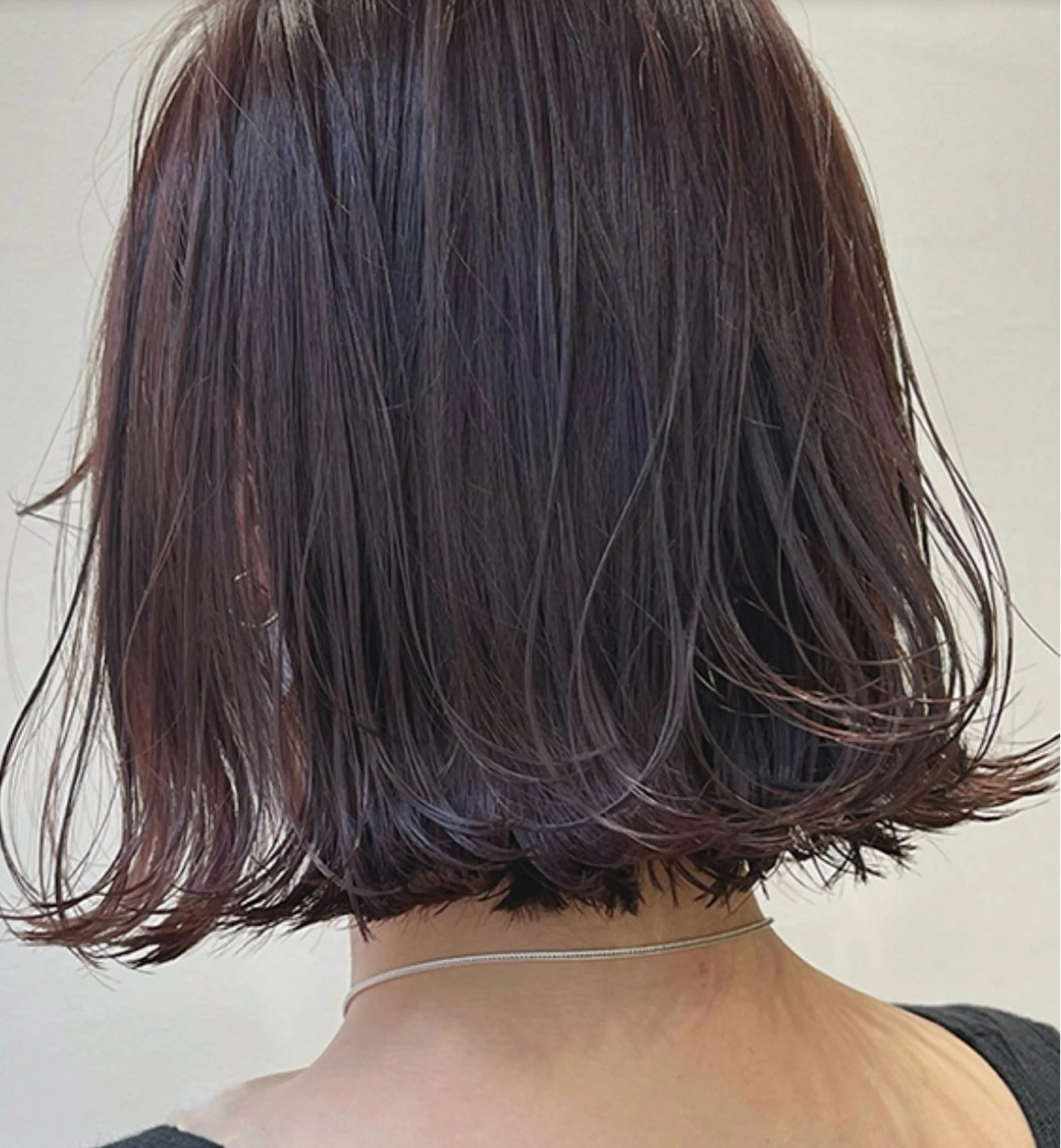 ミディアム カット トリートメント 李 文のヘアスタイル