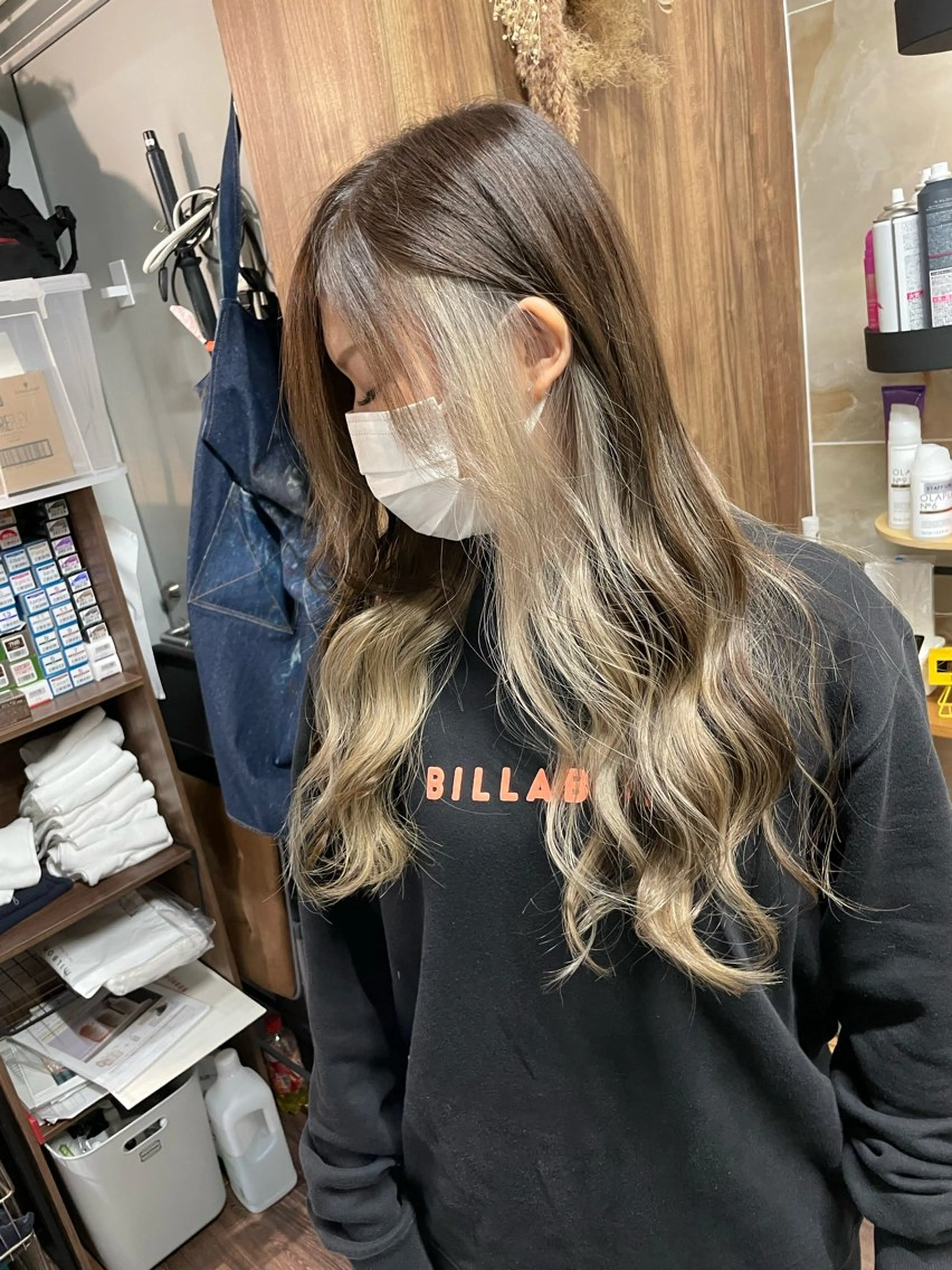 ロング カラー インナーカラー ヘアカラー トリートメント Lull1人美容室 バレイヤージュのヘアスタイル