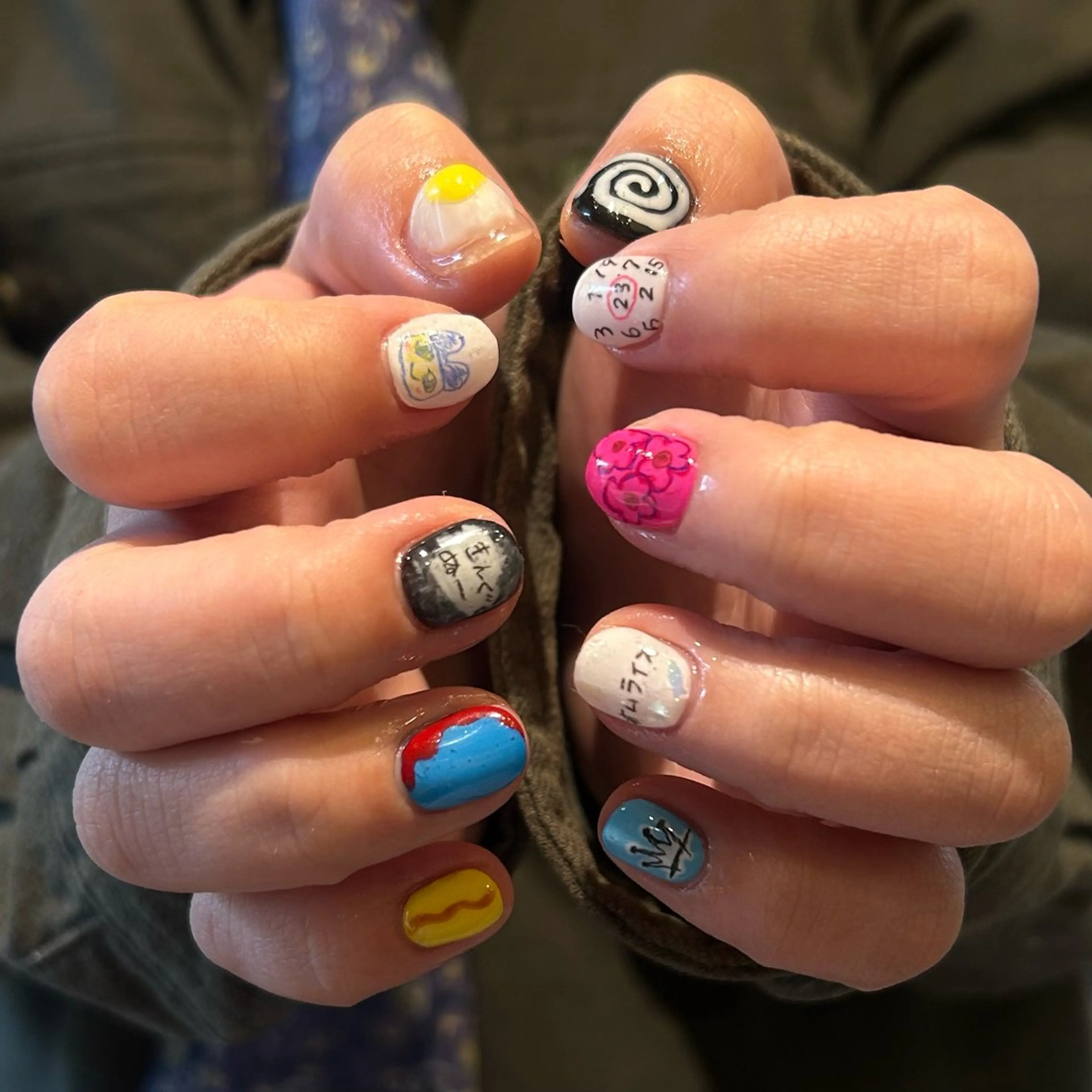 ネイル ハンドネイル ハンドケア 個性派ネイル シノのネイルデザイン