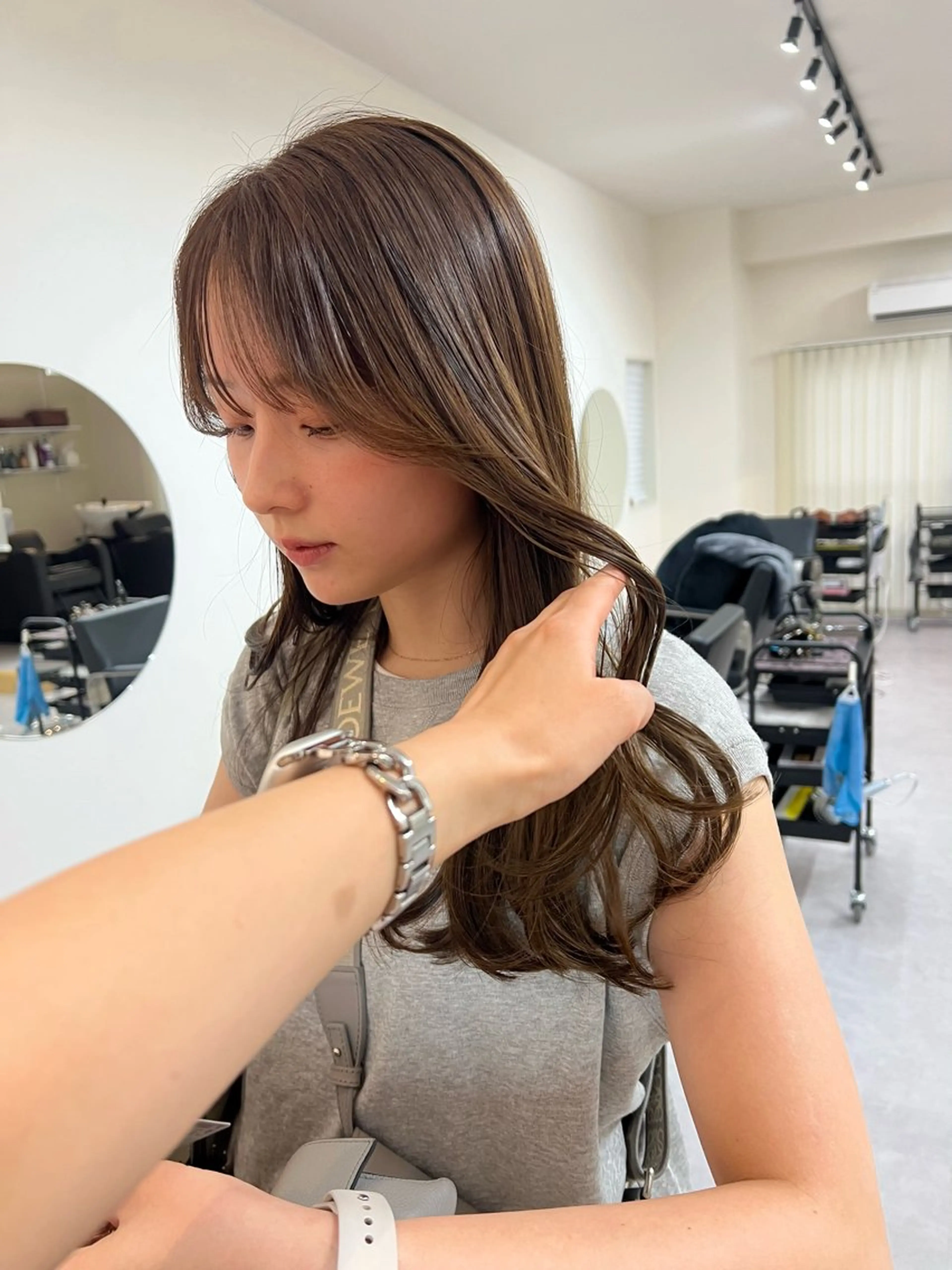 ロング カラー ブリーチ ブリーチなしカラー 酸性ストレート カット ヘアカラー トリートメント トレンドと似合わせ/ マンツーマン/西上楓のヘアスタイル