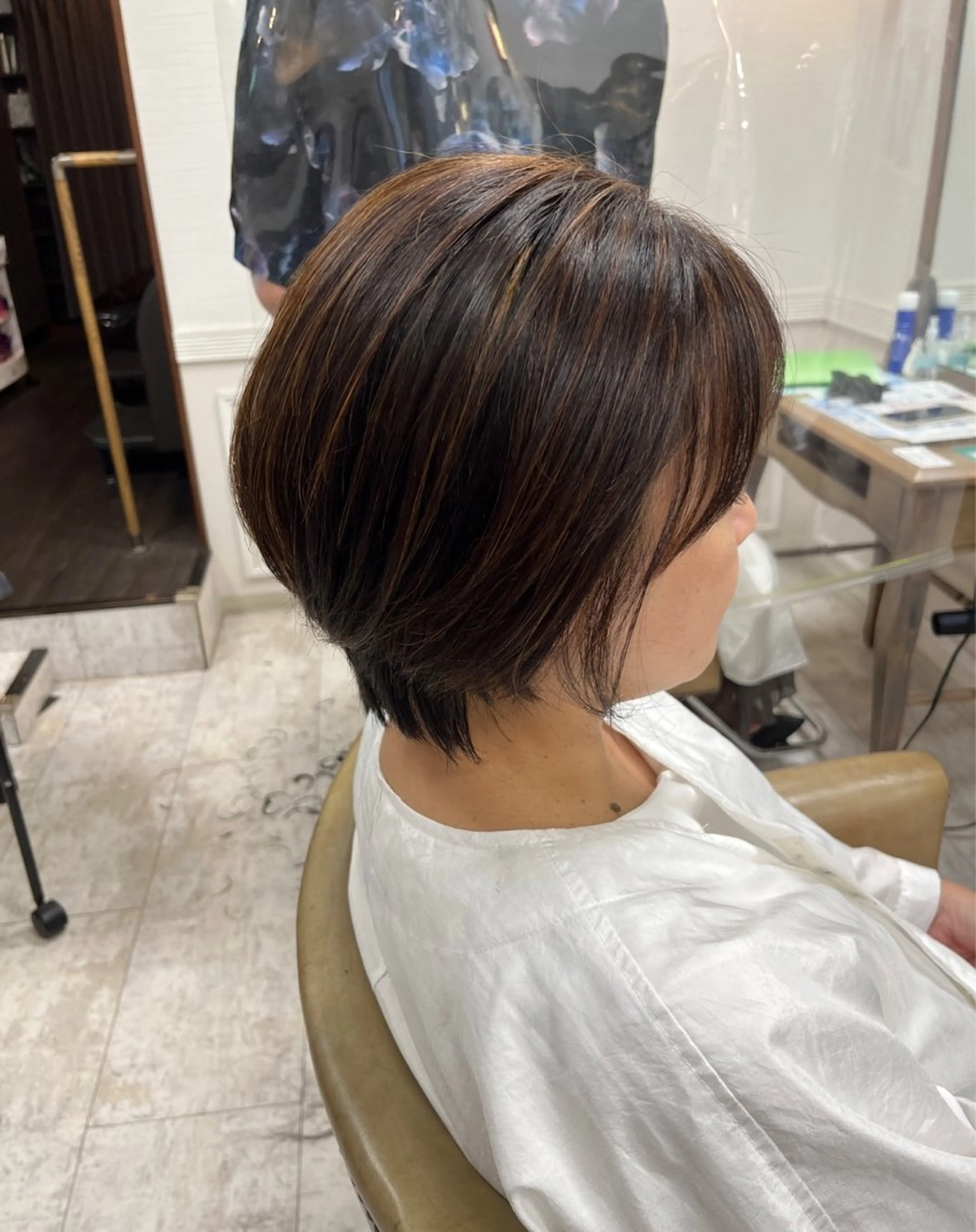 ショート カラー 中村 由布紀のヘアスタイル