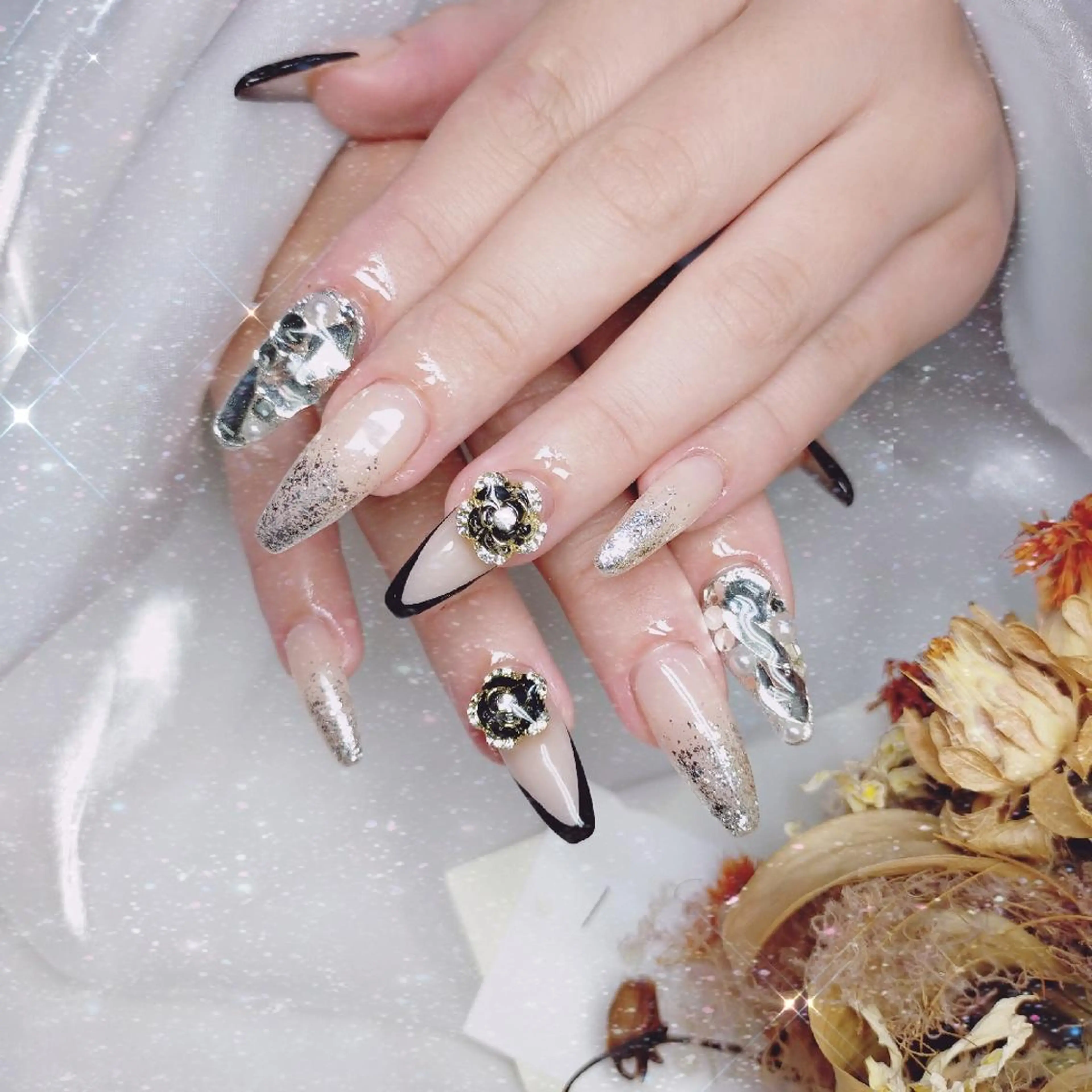 ネイル ハンドネイル 森 ネイルサロンのネイルデザイン